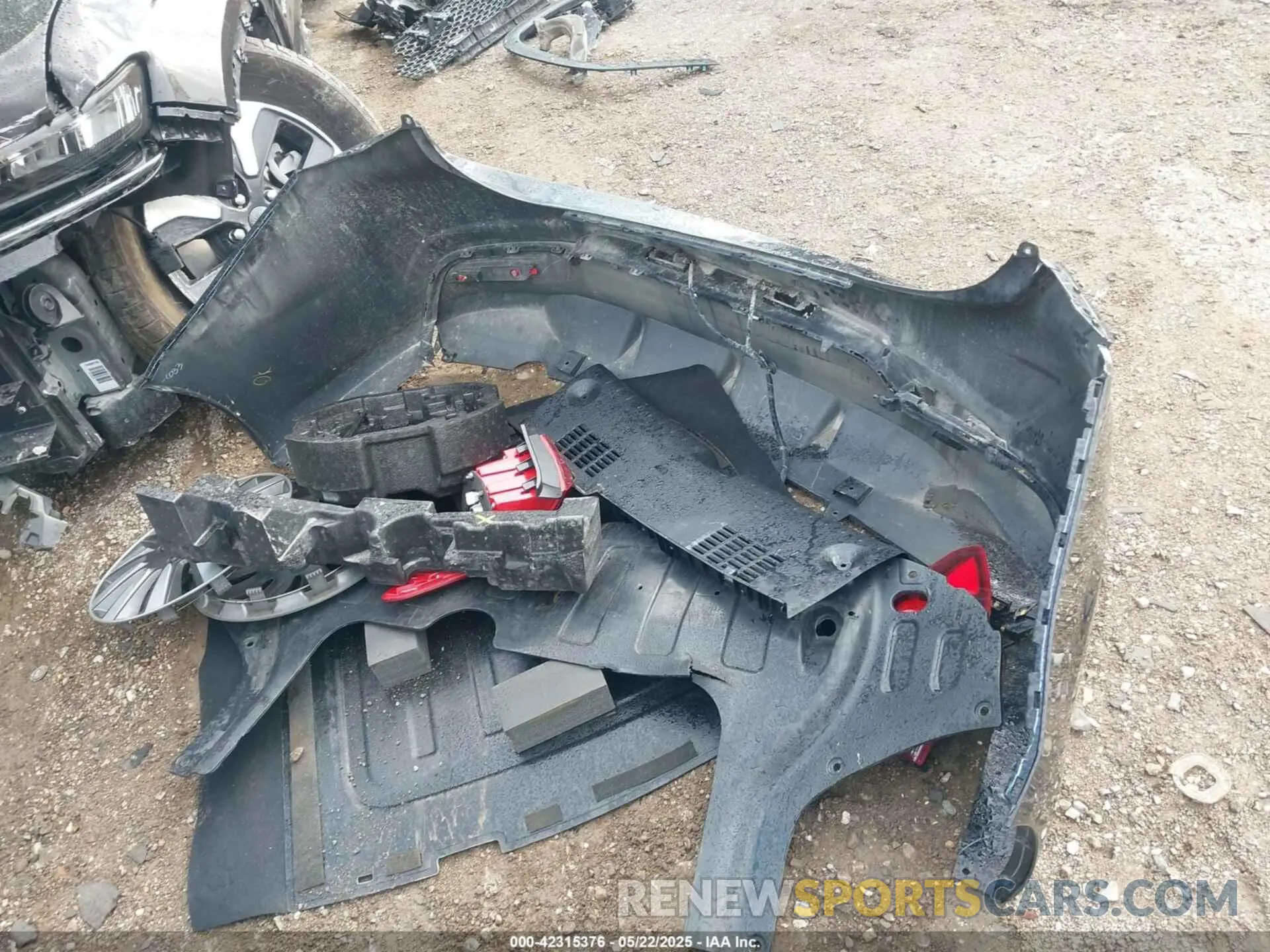 12 Photograph of a damaged car 3KPA24AD8LE315244 KIA RIO 2020
