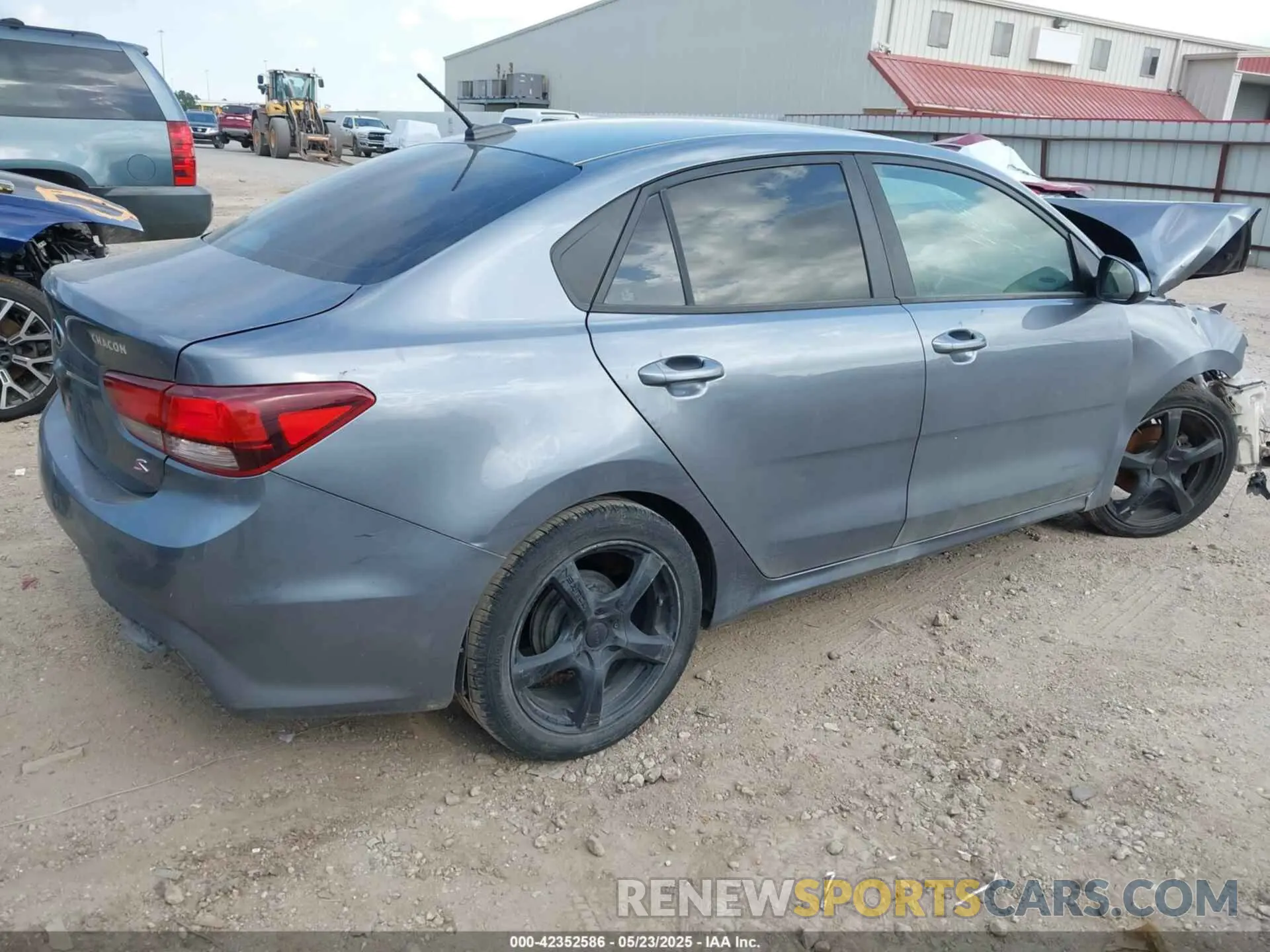4 Photograph of a damaged car 3KPA24AD9LE296185 KIA RIO 2020