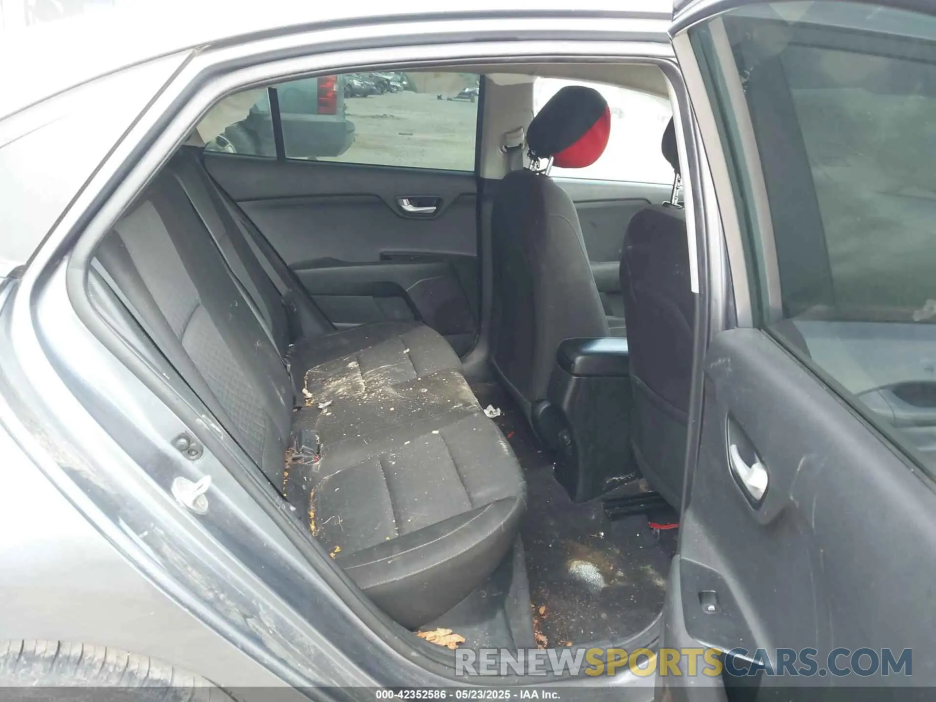 8 Photograph of a damaged car 3KPA24AD9LE296185 KIA RIO 2020