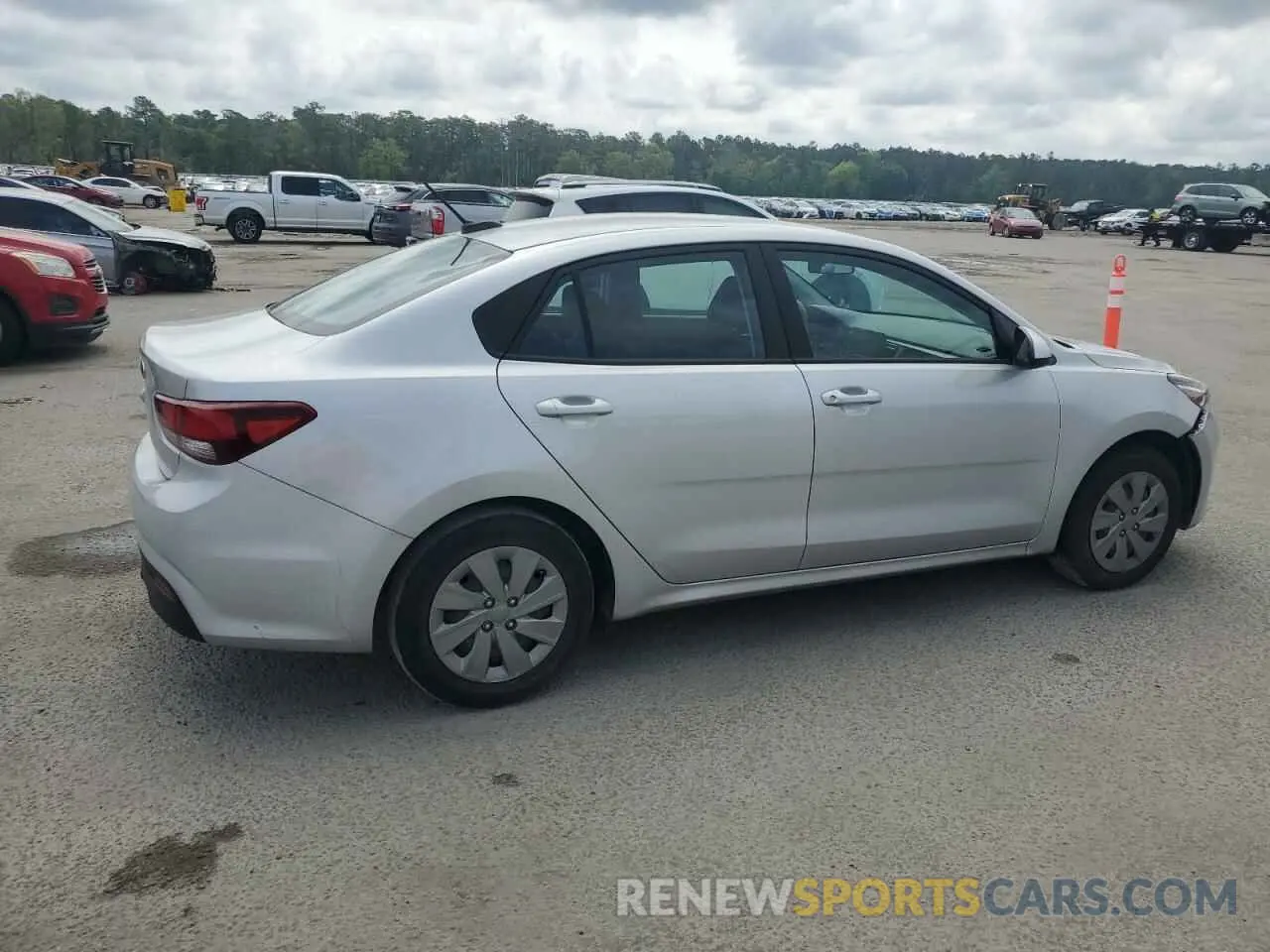 3 Фотография поврежденного автомобиля 3KPA24AD9LE353386 KIA RIO 2020