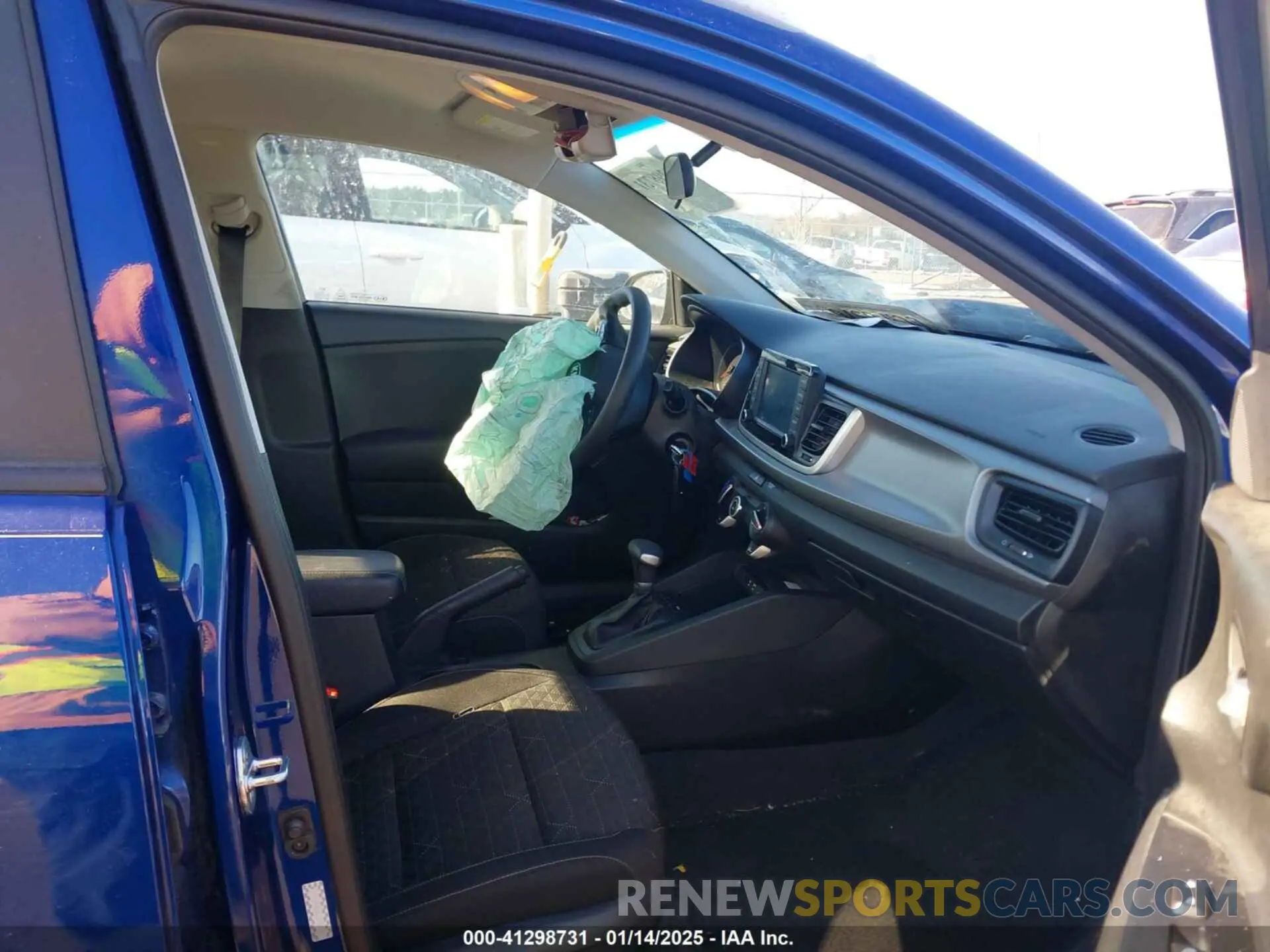 5 Photograph of a damaged car 3KPA24ADXLE357463 KIA RIO 2020