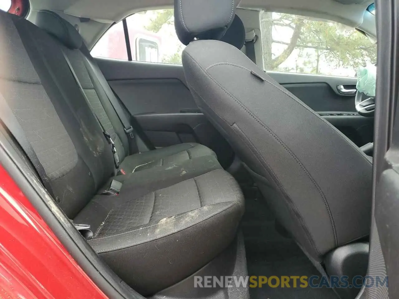 10 Photograph of a damaged car 3KPA25AD0LE348289 KIA RIO 2020