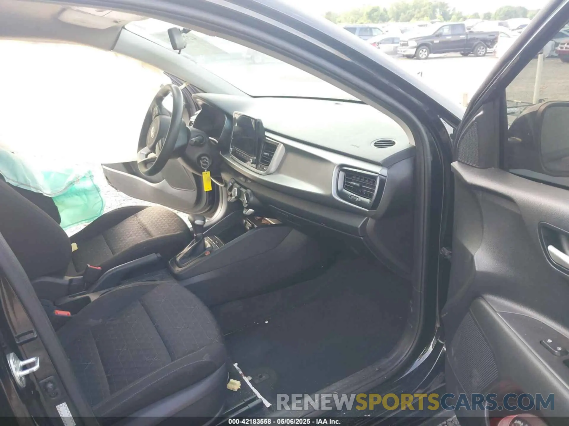 5 Photograph of a damaged car 3KPA24AD1ME418166 KIA RIO 2021