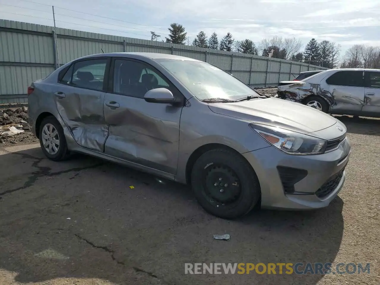 4 Photograph of a damaged car 3KPA24AD2ME379247 KIA RIO 2021