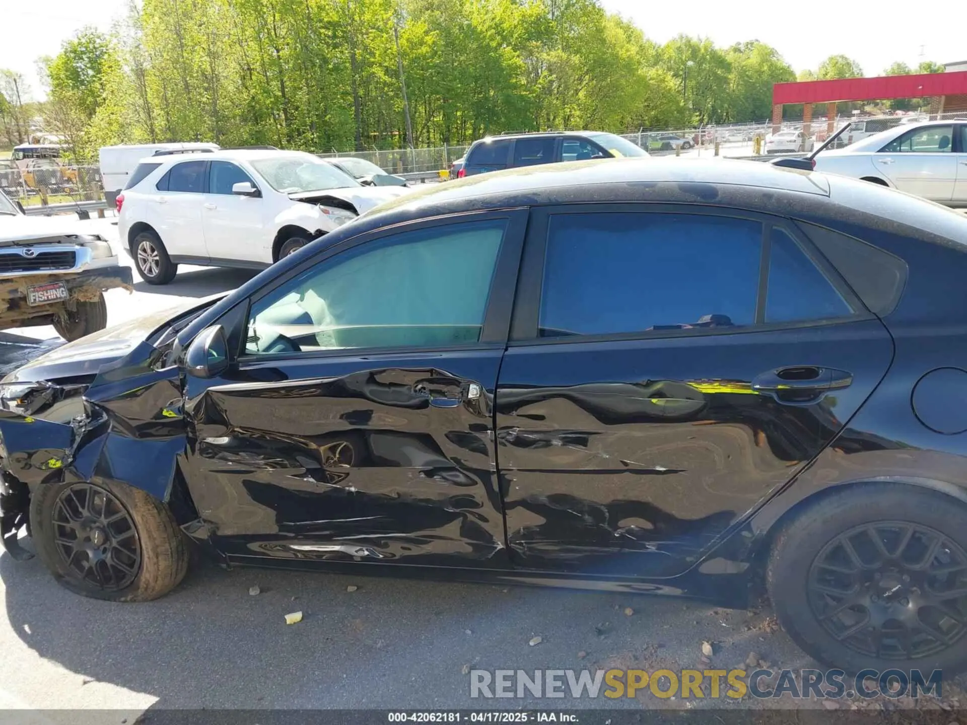 15 Photograph of a damaged car 3KPA24AD2ME397666 KIA RIO 2021