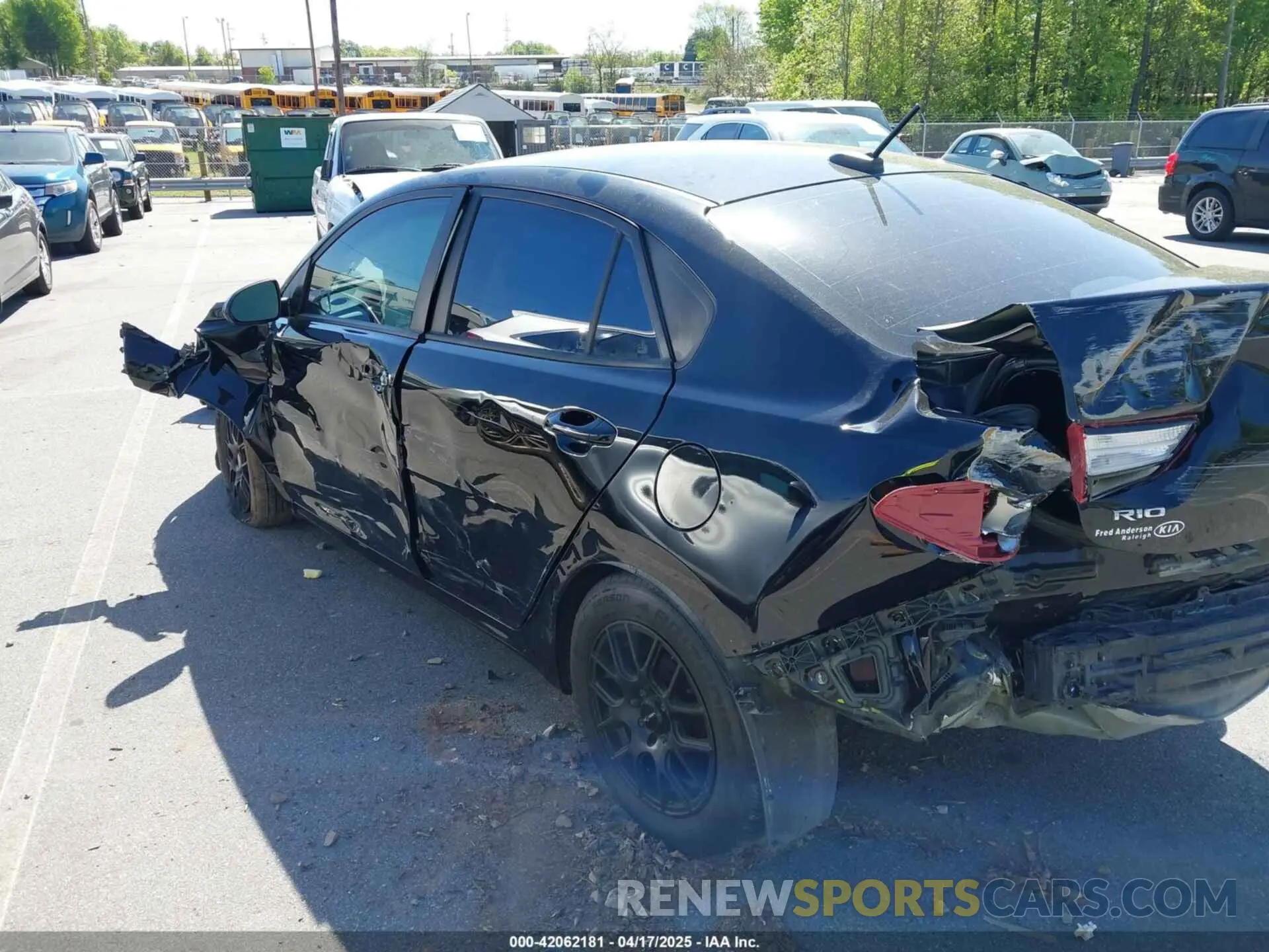 3 Photograph of a damaged car 3KPA24AD2ME397666 KIA RIO 2021