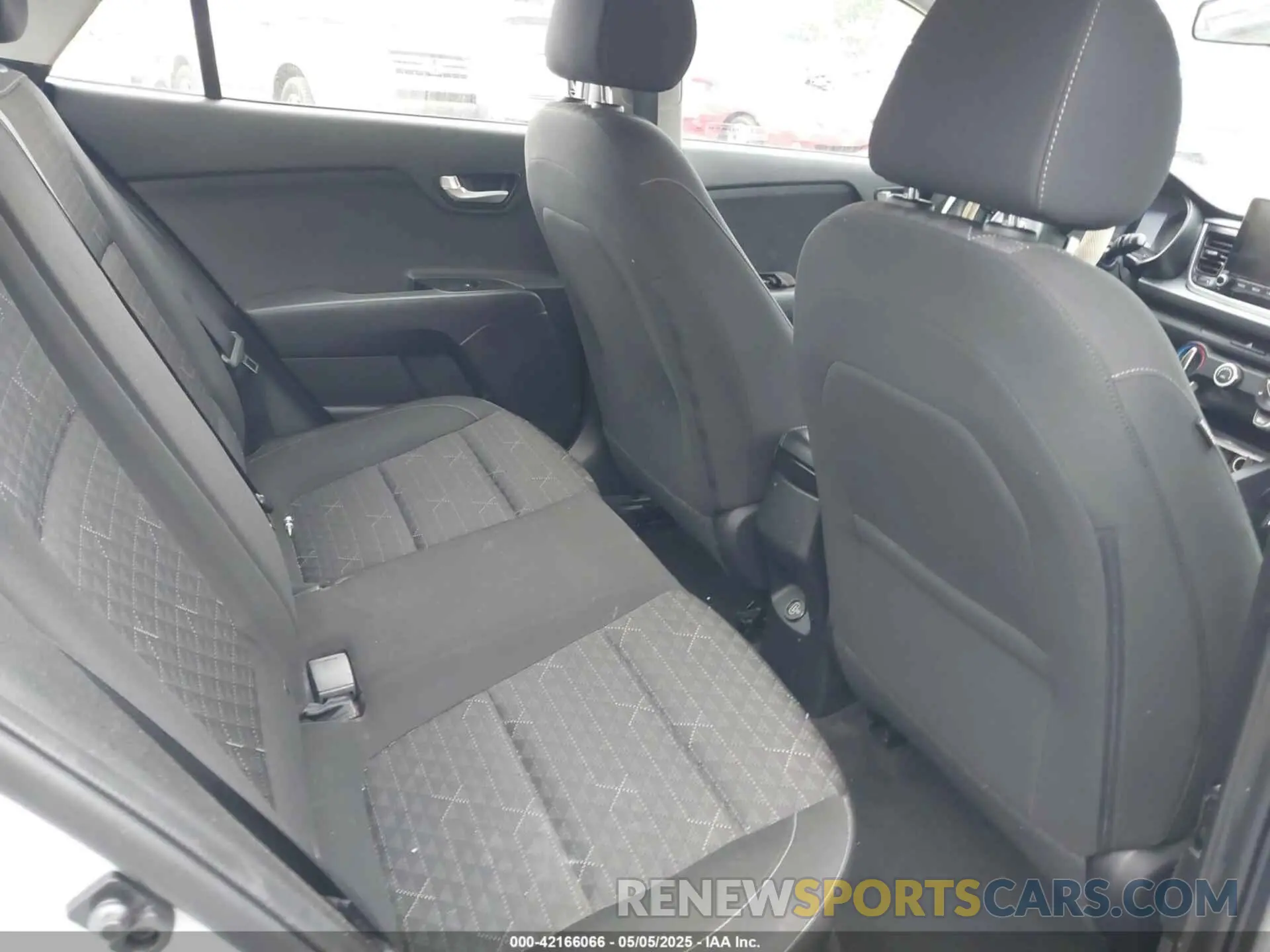 8 Фотография поврежденного автомобиля 3KPA24AD3ME366278 KIA RIO 2021