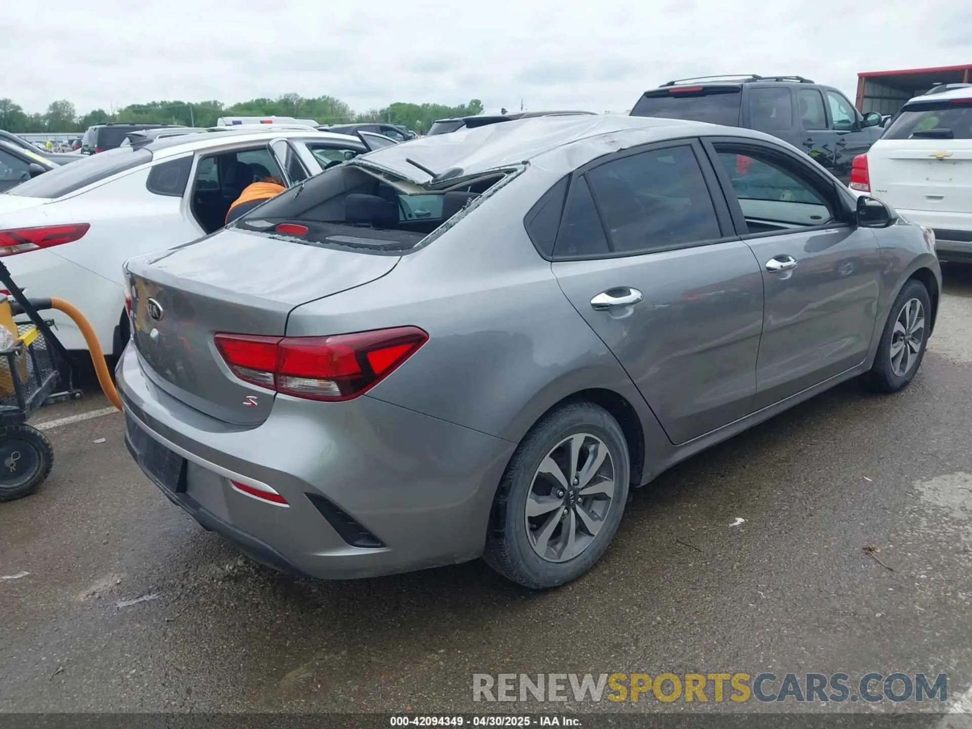 4 Photograph of a damaged car 3KPA24AD4ME387186 KIA RIO 2021