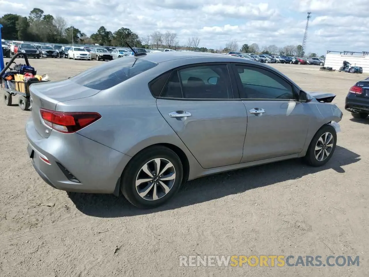 3 Photograph of a damaged car 3KPA24AD4ME425838 KIA RIO 2021
