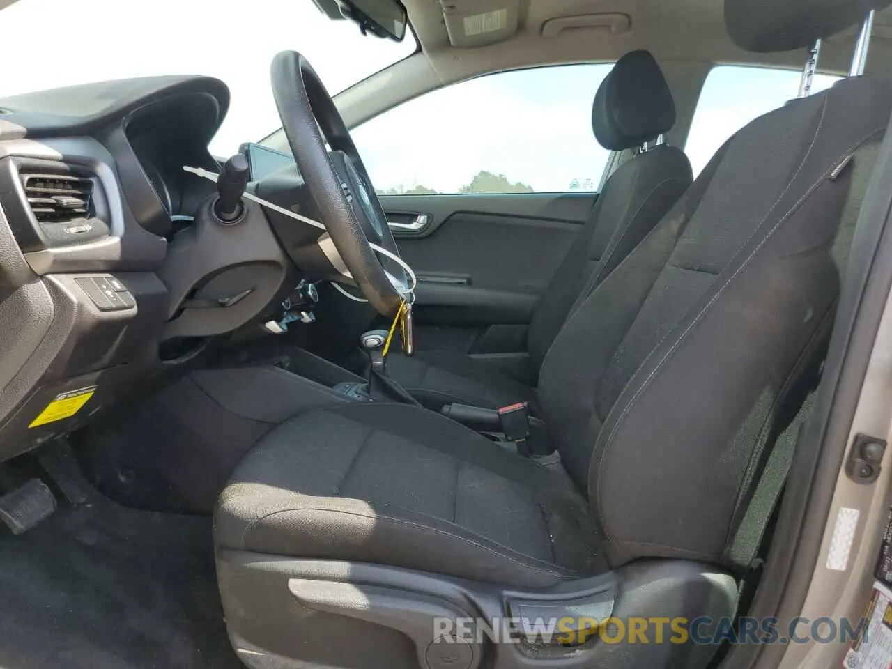 7 Photograph of a damaged car 3KPA24AD4ME425838 KIA RIO 2021