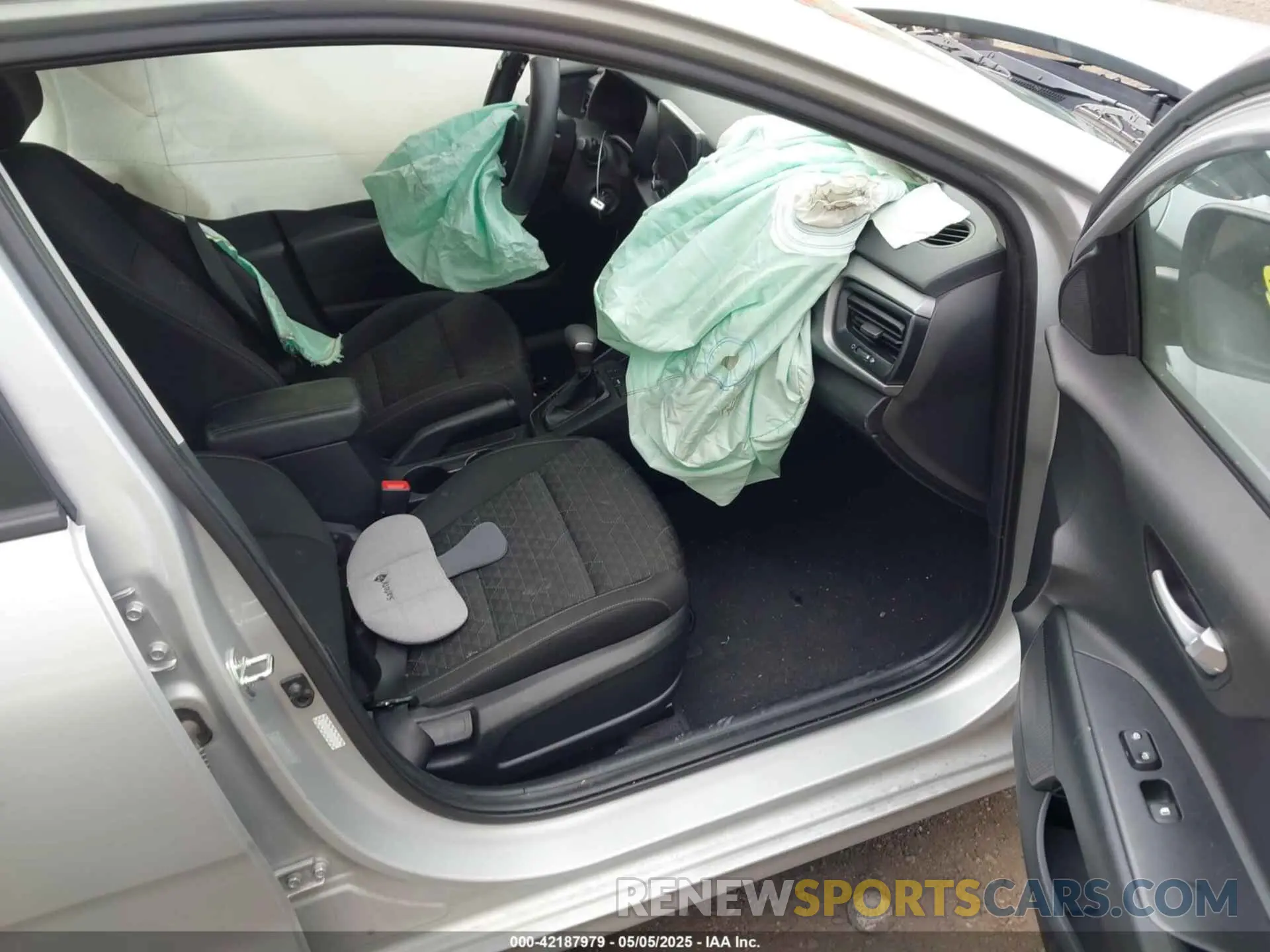 5 Photograph of a damaged car 3KPA24AD5ME367643 KIA RIO 2021