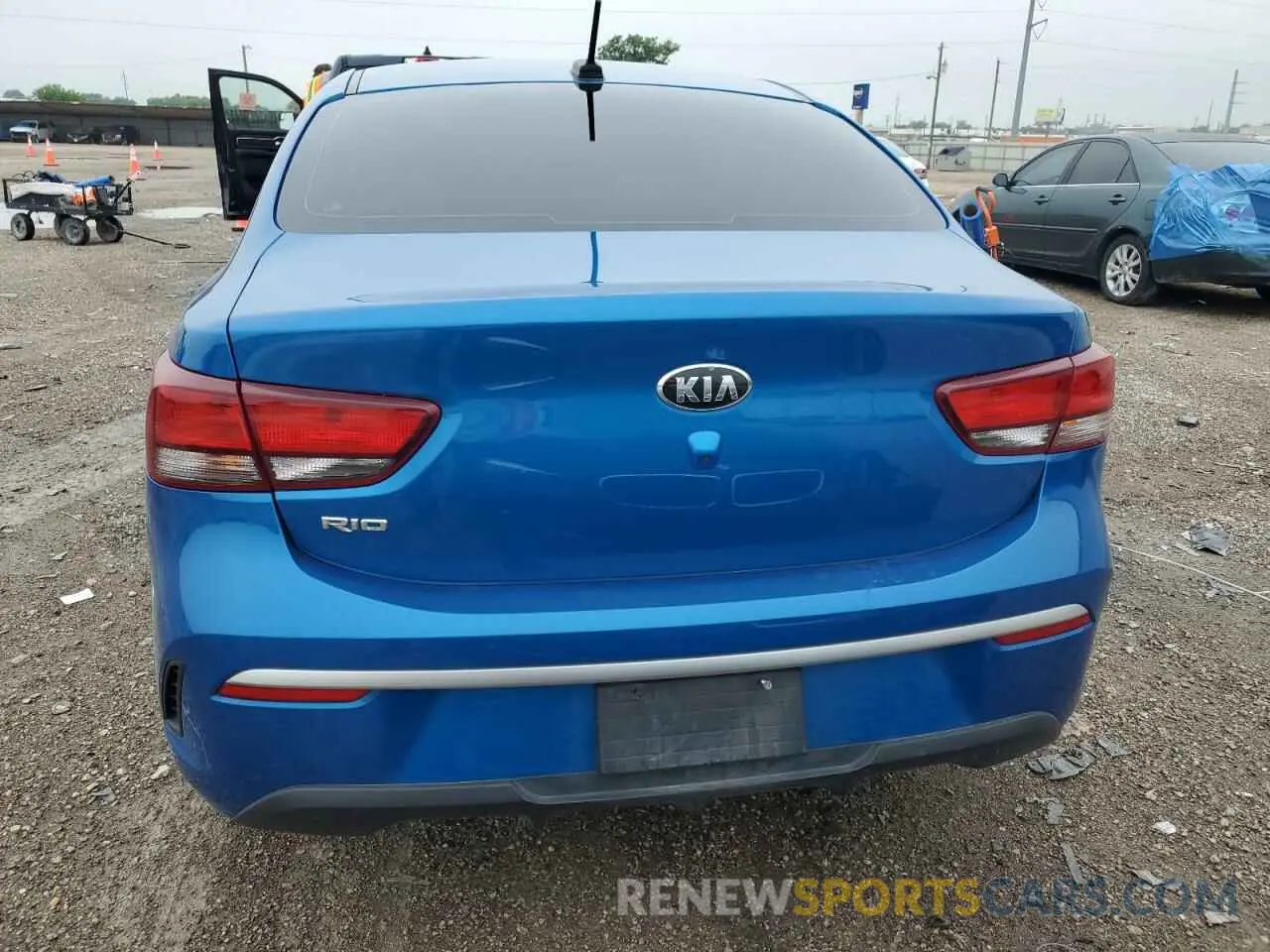 6 Photograph of a damaged car 3KPA24AD6ME382605 KIA RIO 2021