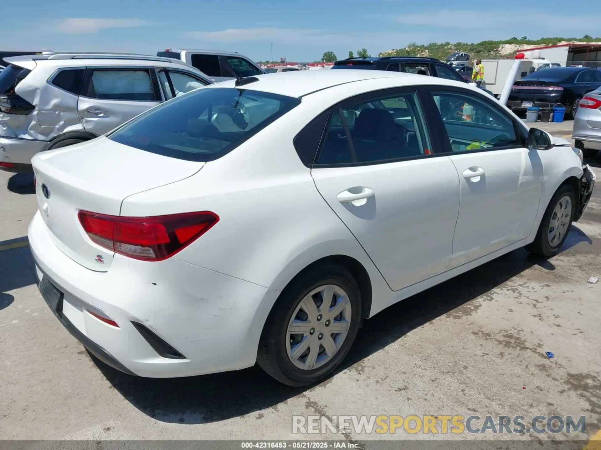 4 Photograph of a damaged car 3KPA24AD7ME406152 KIA RIO 2021