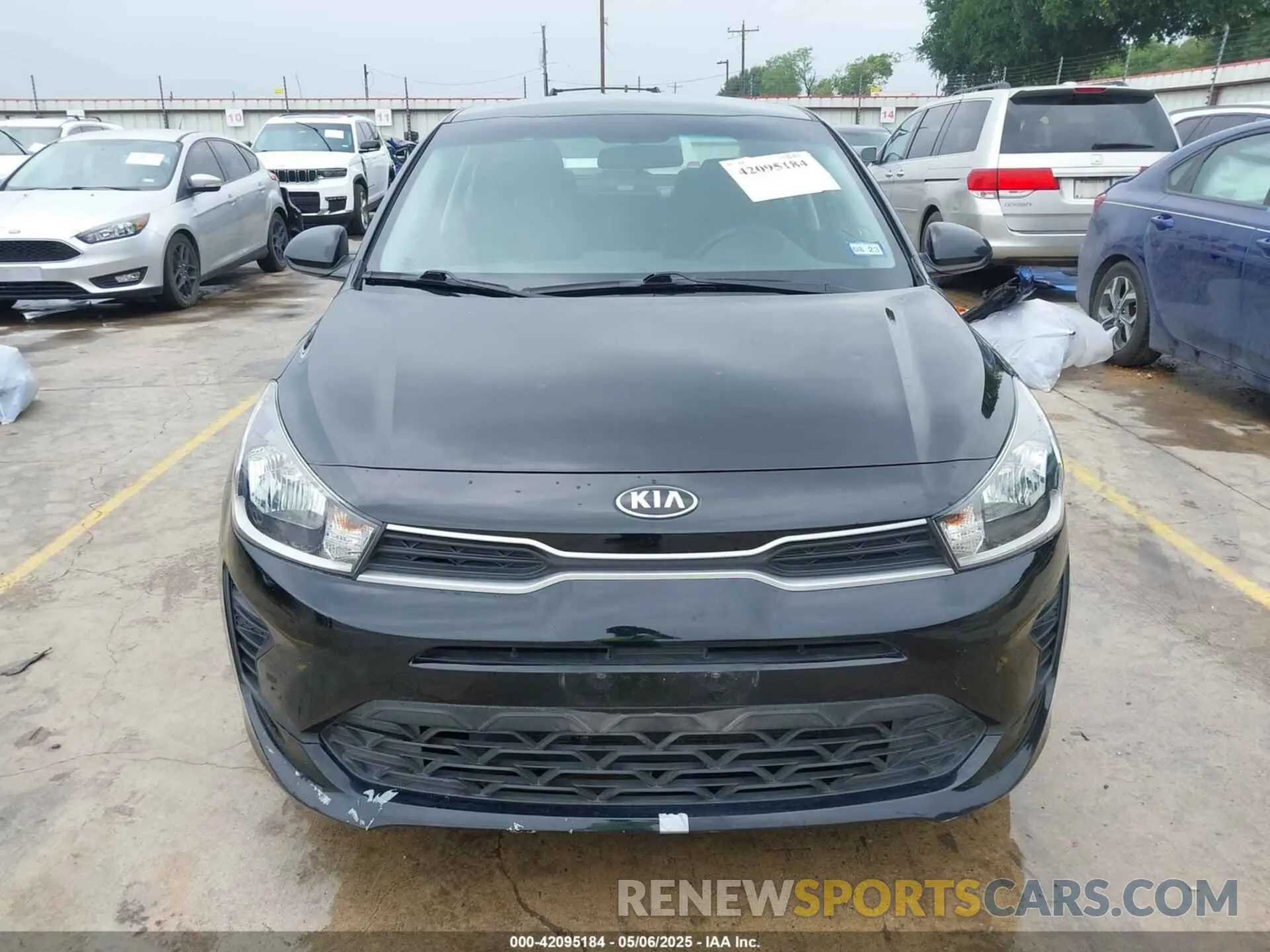 12 Photograph of a damaged car 3KPA24AD7ME412730 KIA RIO 2021
