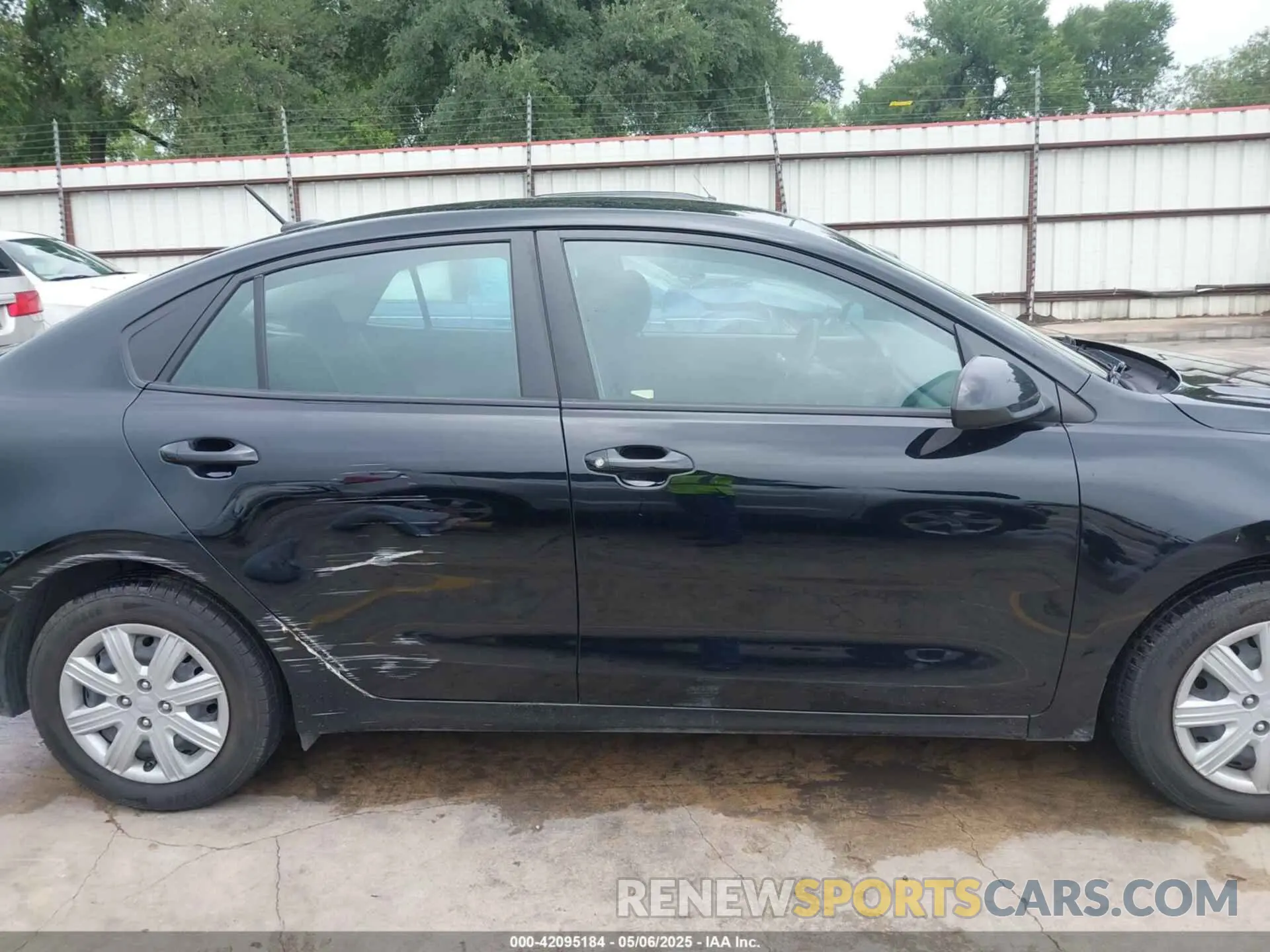 13 Photograph of a damaged car 3KPA24AD7ME412730 KIA RIO 2021