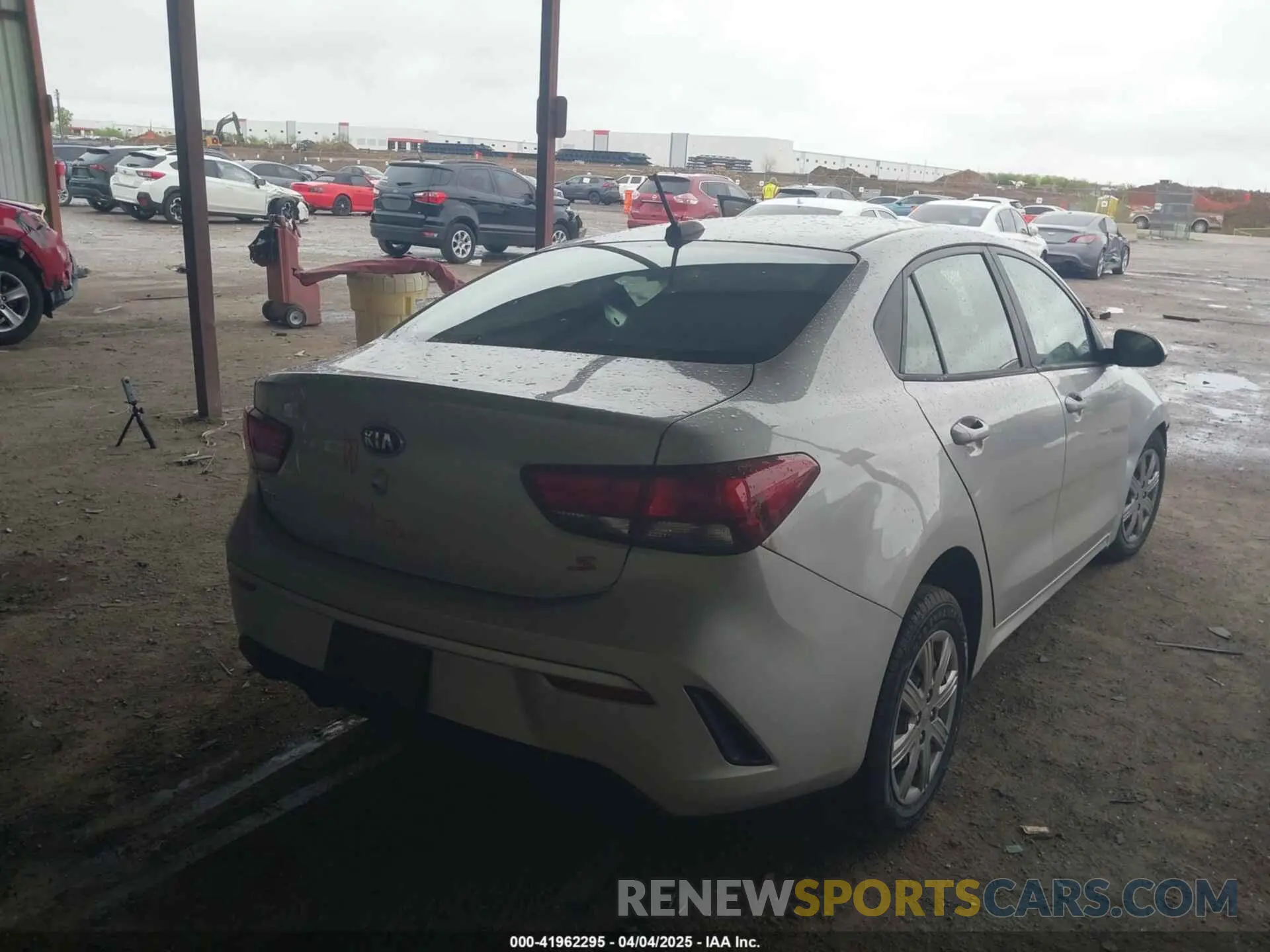 4 Photograph of a damaged car 3KPA24AD8ME369810 KIA RIO 2021