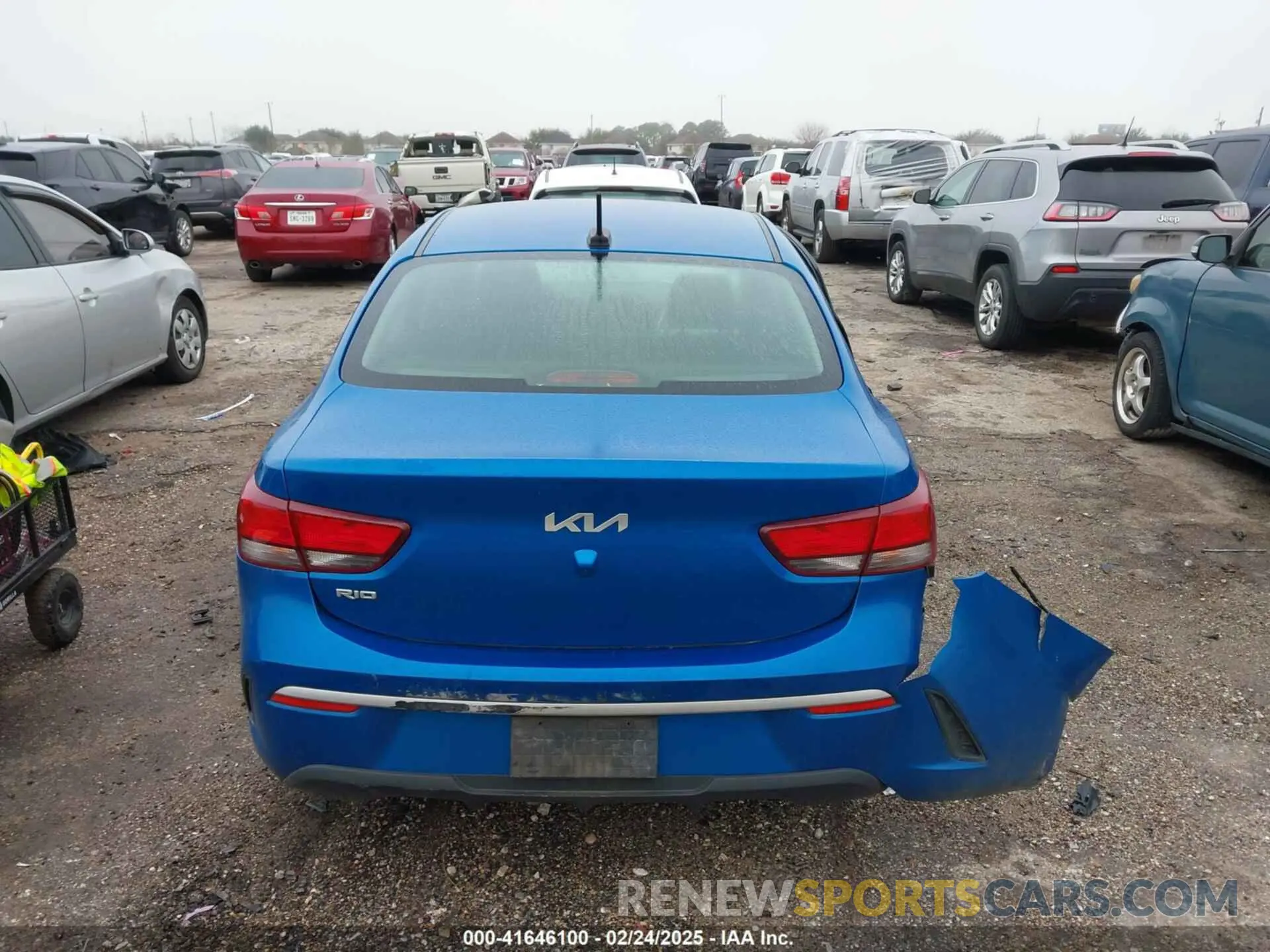 16 Photograph of a damaged car 3KPA24AD0NE458613 KIA RIO 2022