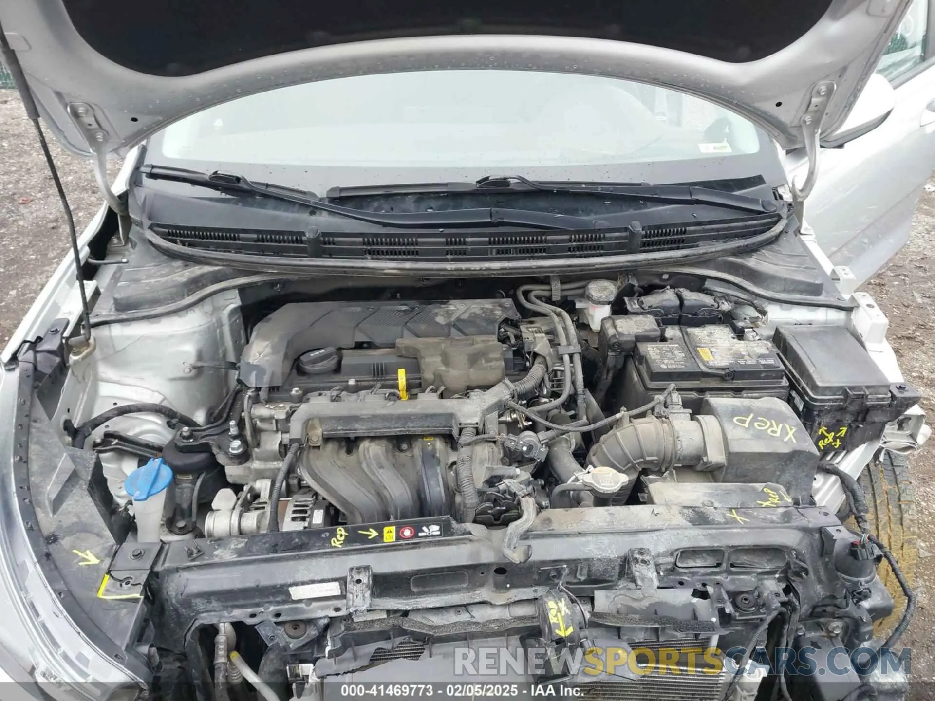 10 Photograph of a damaged car 3KPA24AD1NE473525 KIA RIO 2022