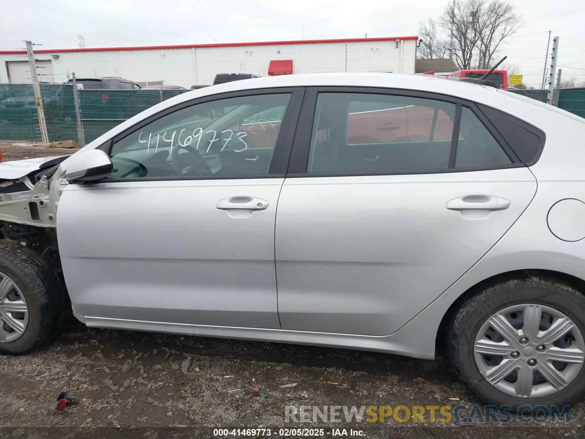 15 Photograph of a damaged car 3KPA24AD1NE473525 KIA RIO 2022