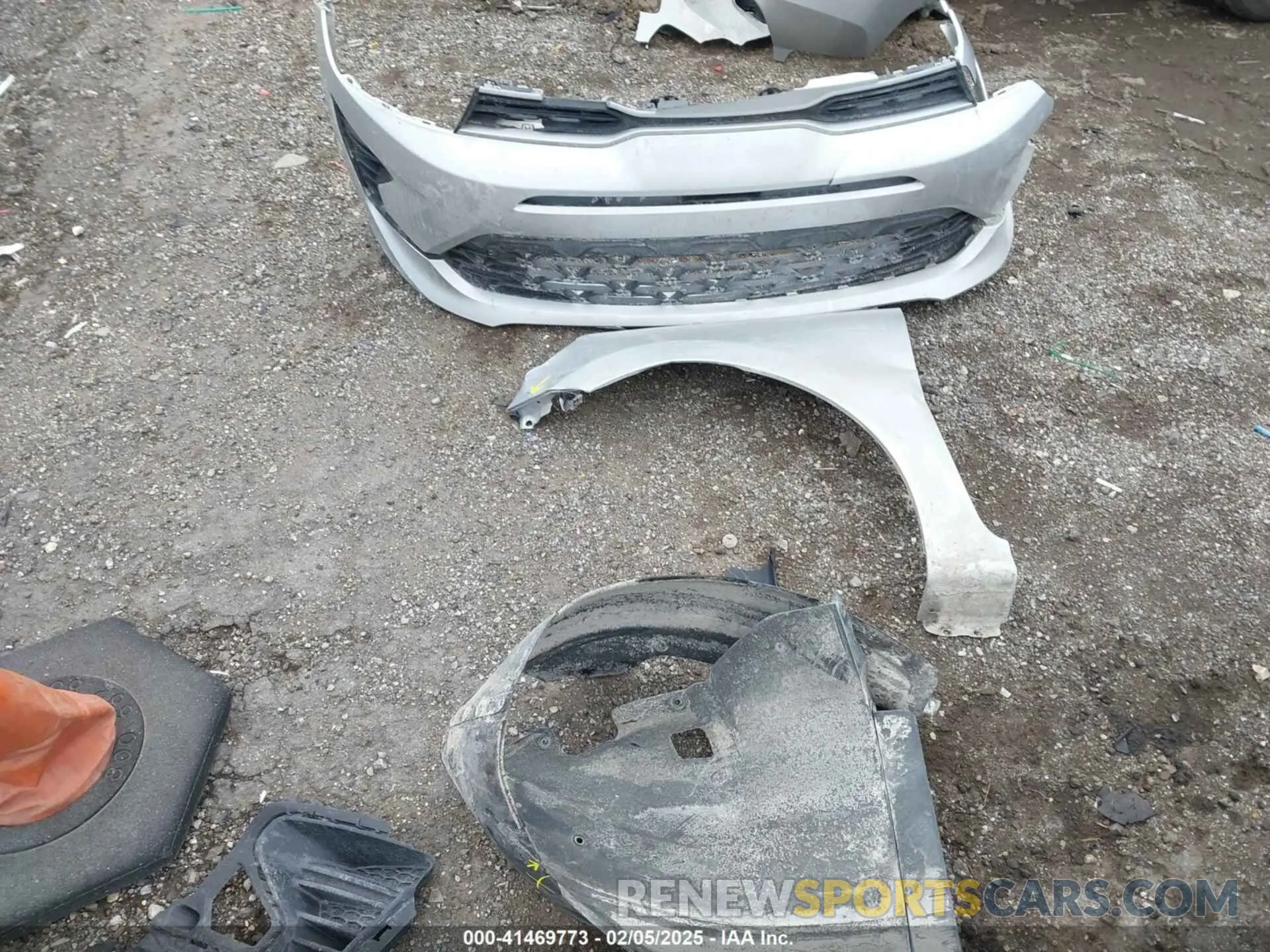 18 Photograph of a damaged car 3KPA24AD1NE473525 KIA RIO 2022