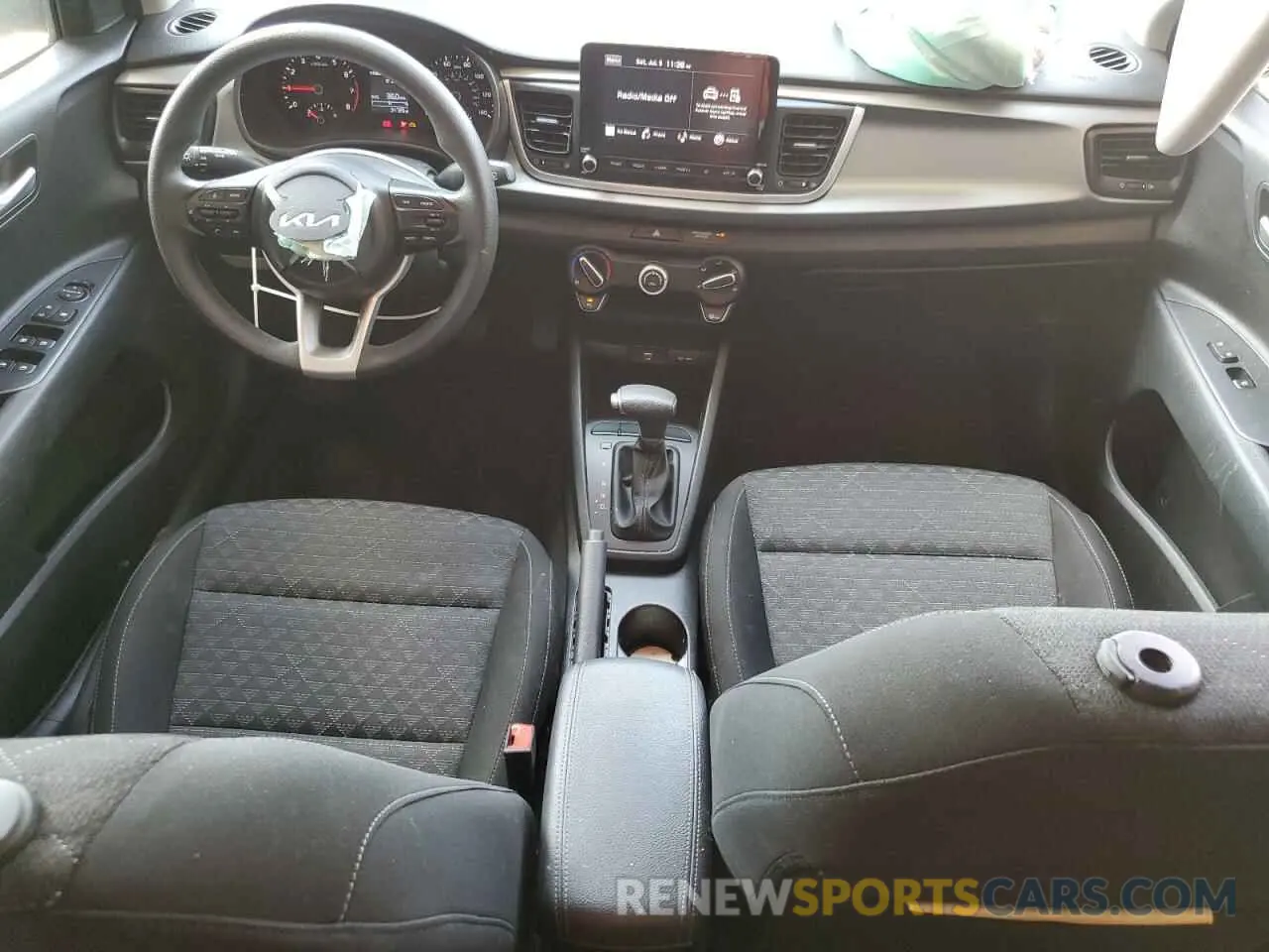8 Photograph of a damaged car 3KPA24AD1NE474495 KIA RIO 2022