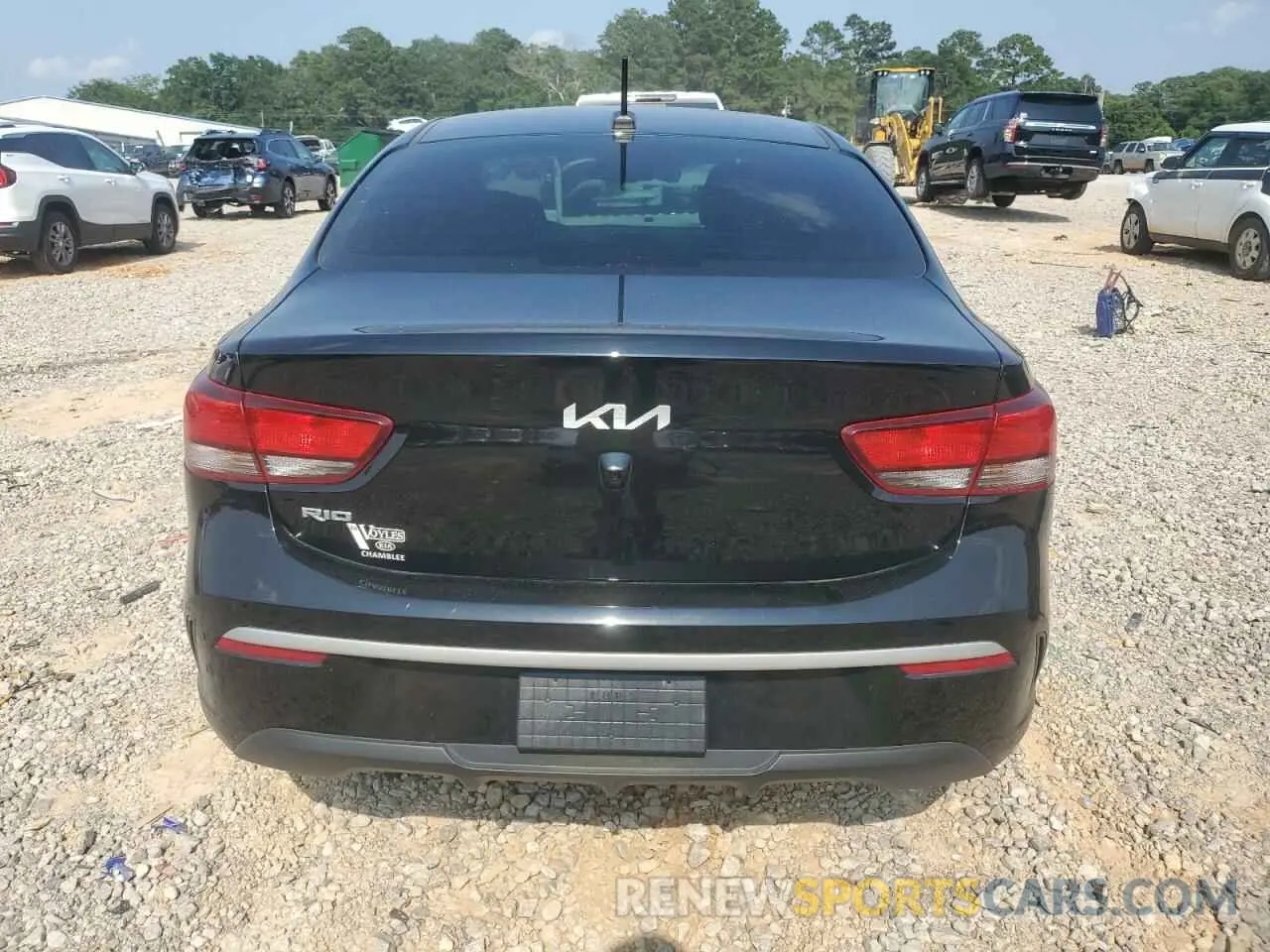 6 Photograph of a damaged car 3KPA24AD3NE481268 KIA RIO 2022