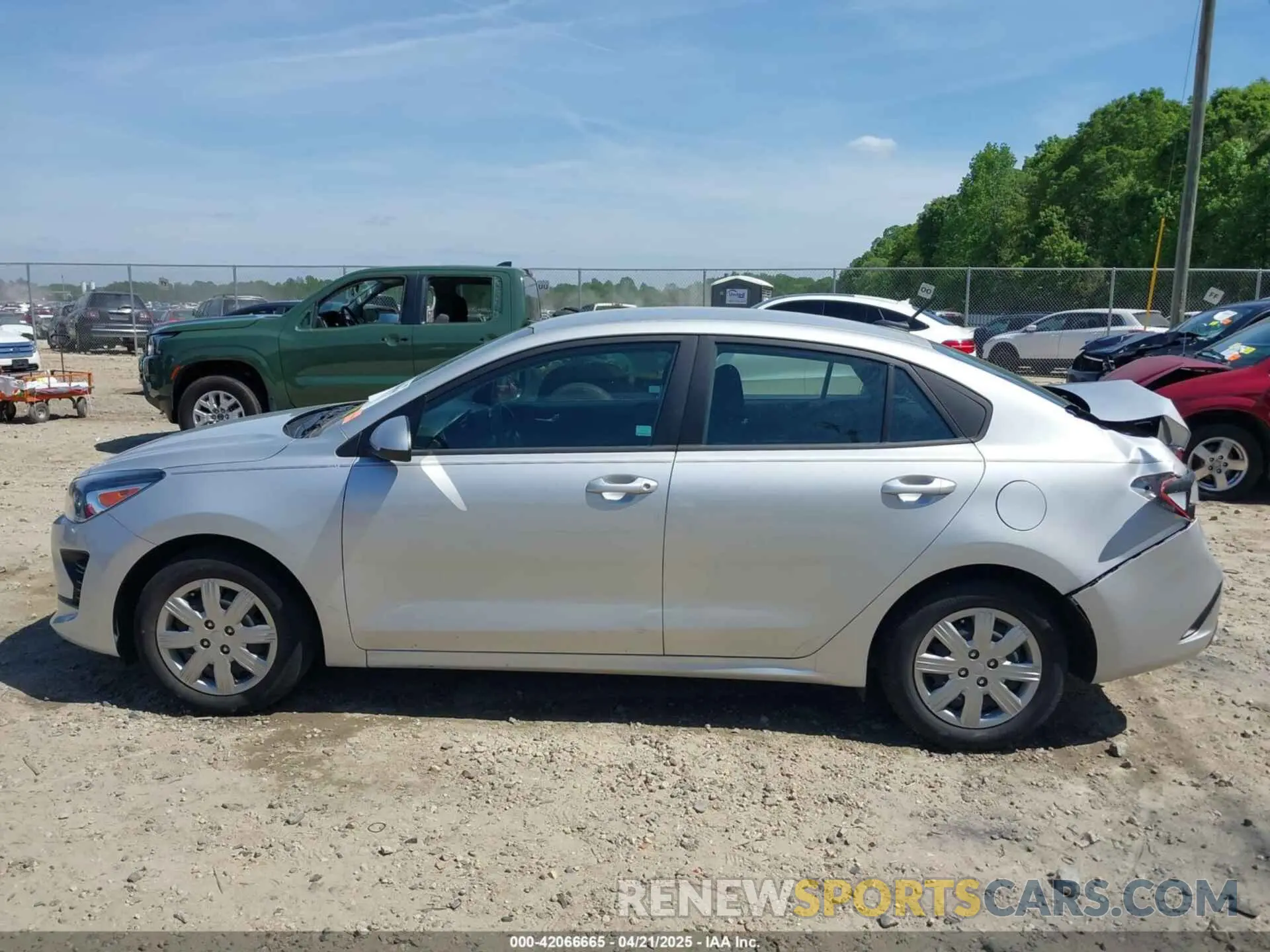 14 Photograph of a damaged car 3KPA24AD3NE487913 KIA RIO 2022
