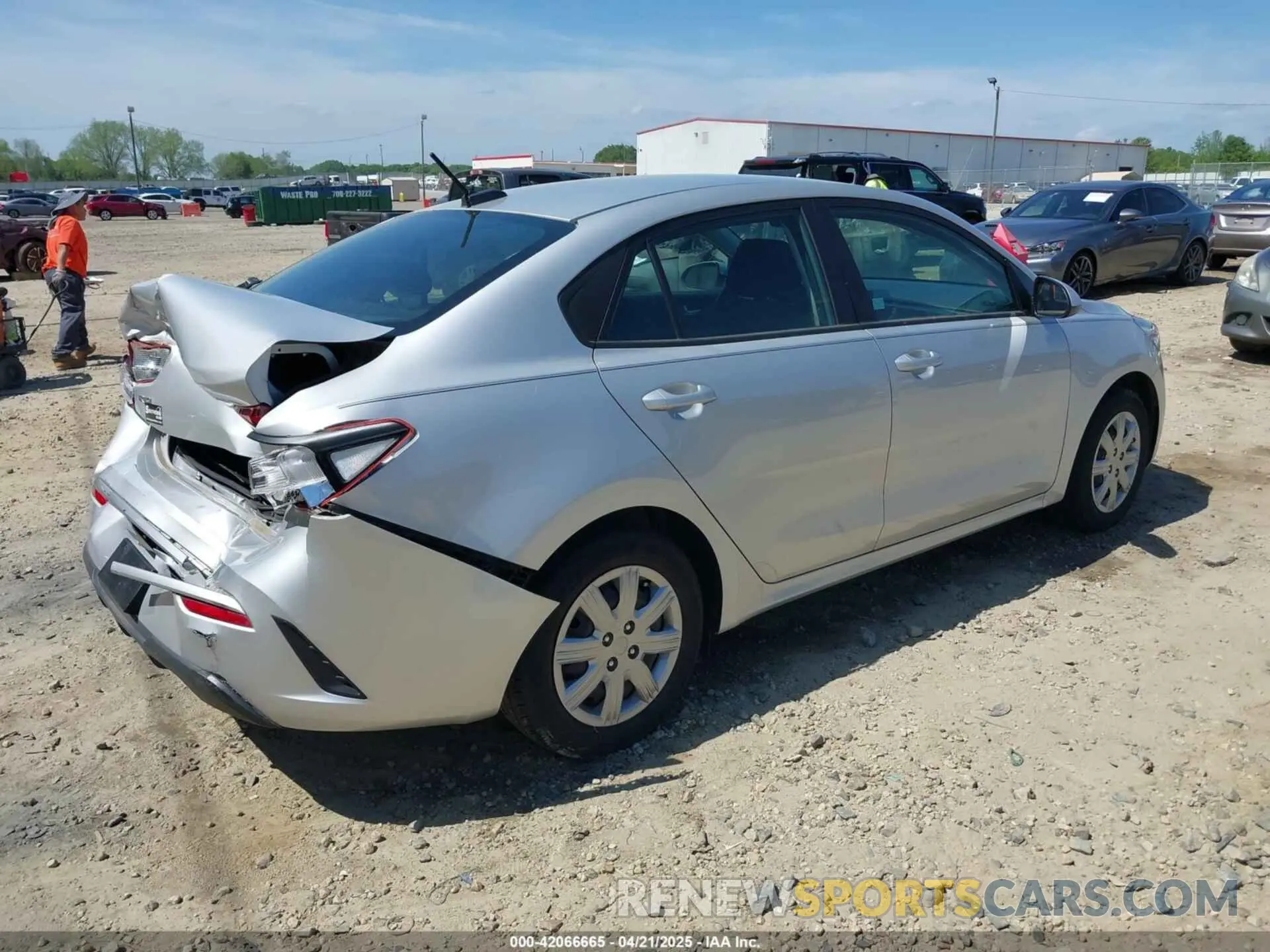 4 Photograph of a damaged car 3KPA24AD3NE487913 KIA RIO 2022