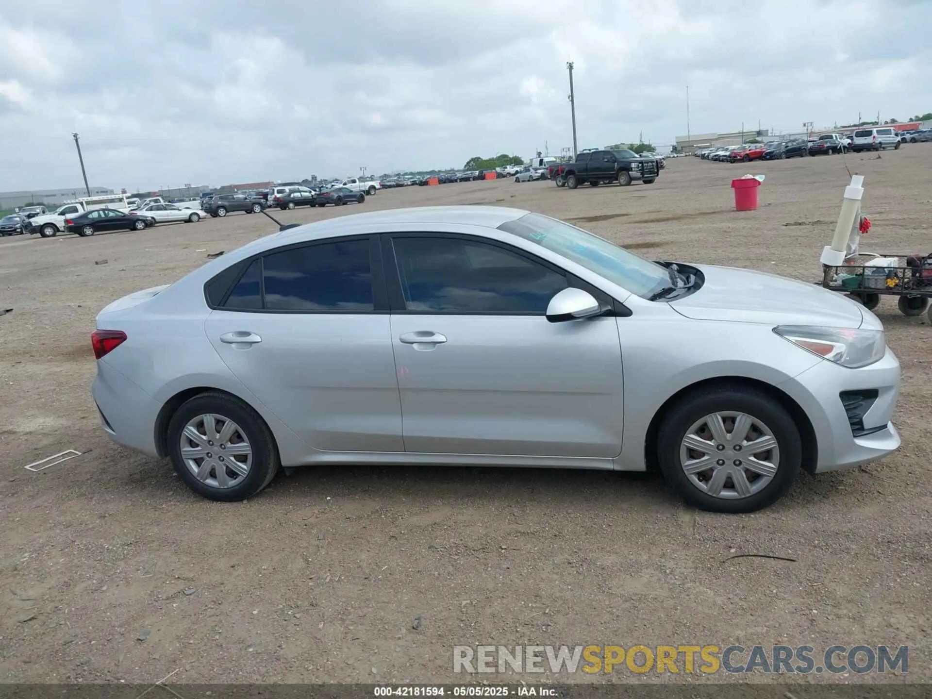13 Photograph of a damaged car 3KPA24AD4NE476161 KIA RIO 2022