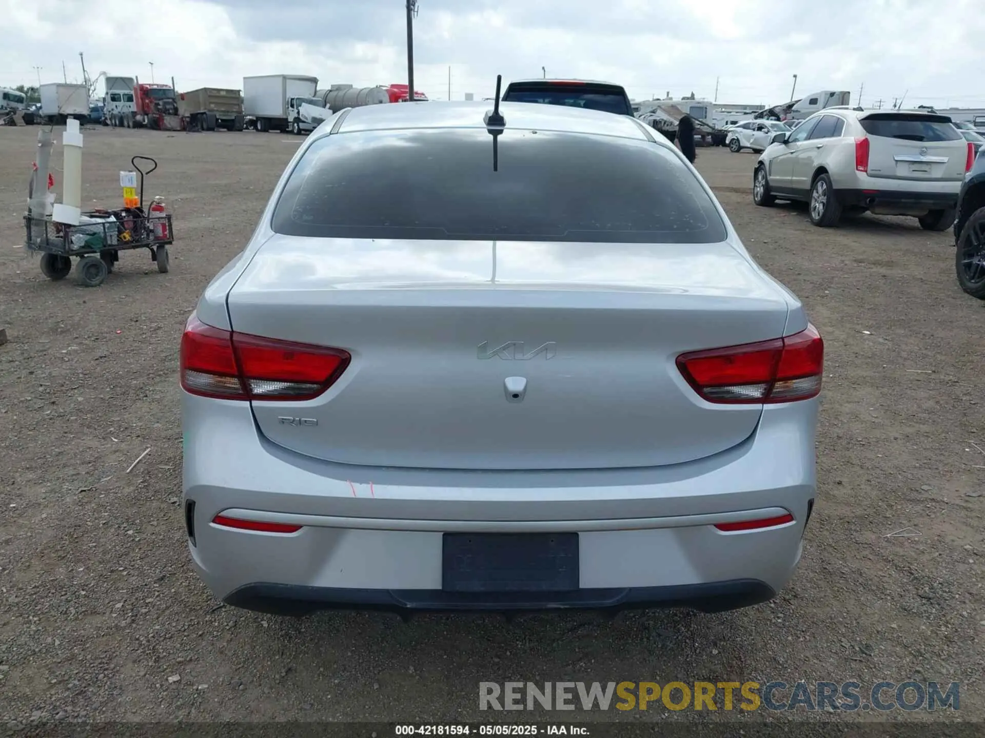 16 Photograph of a damaged car 3KPA24AD4NE476161 KIA RIO 2022