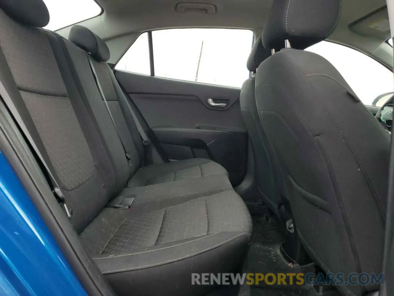 10 Photograph of a damaged car 3KPA24AD5NE431360 KIA RIO 2022