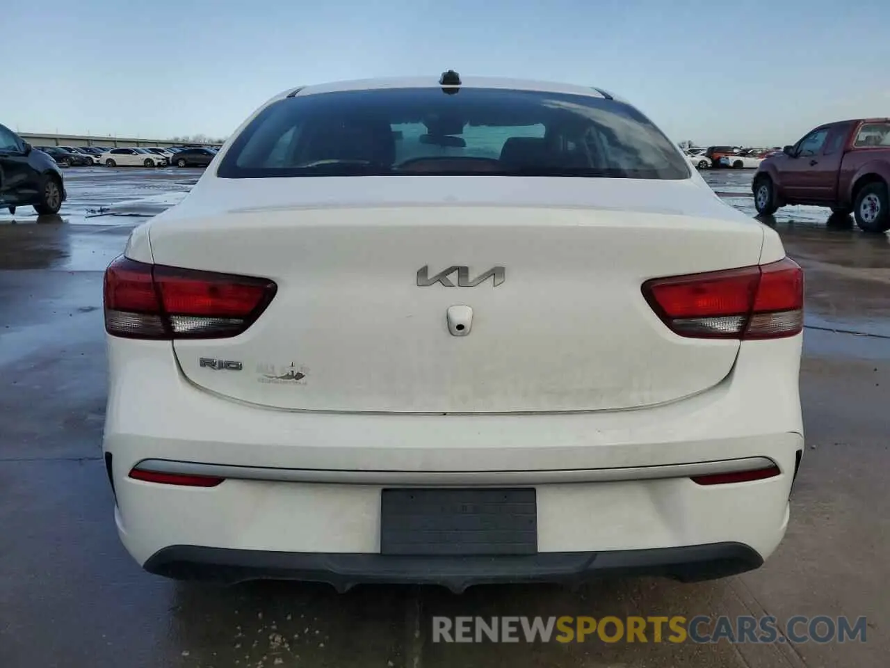 6 Photograph of a damaged car 3KPA24AD5NE503710 KIA RIO 2022