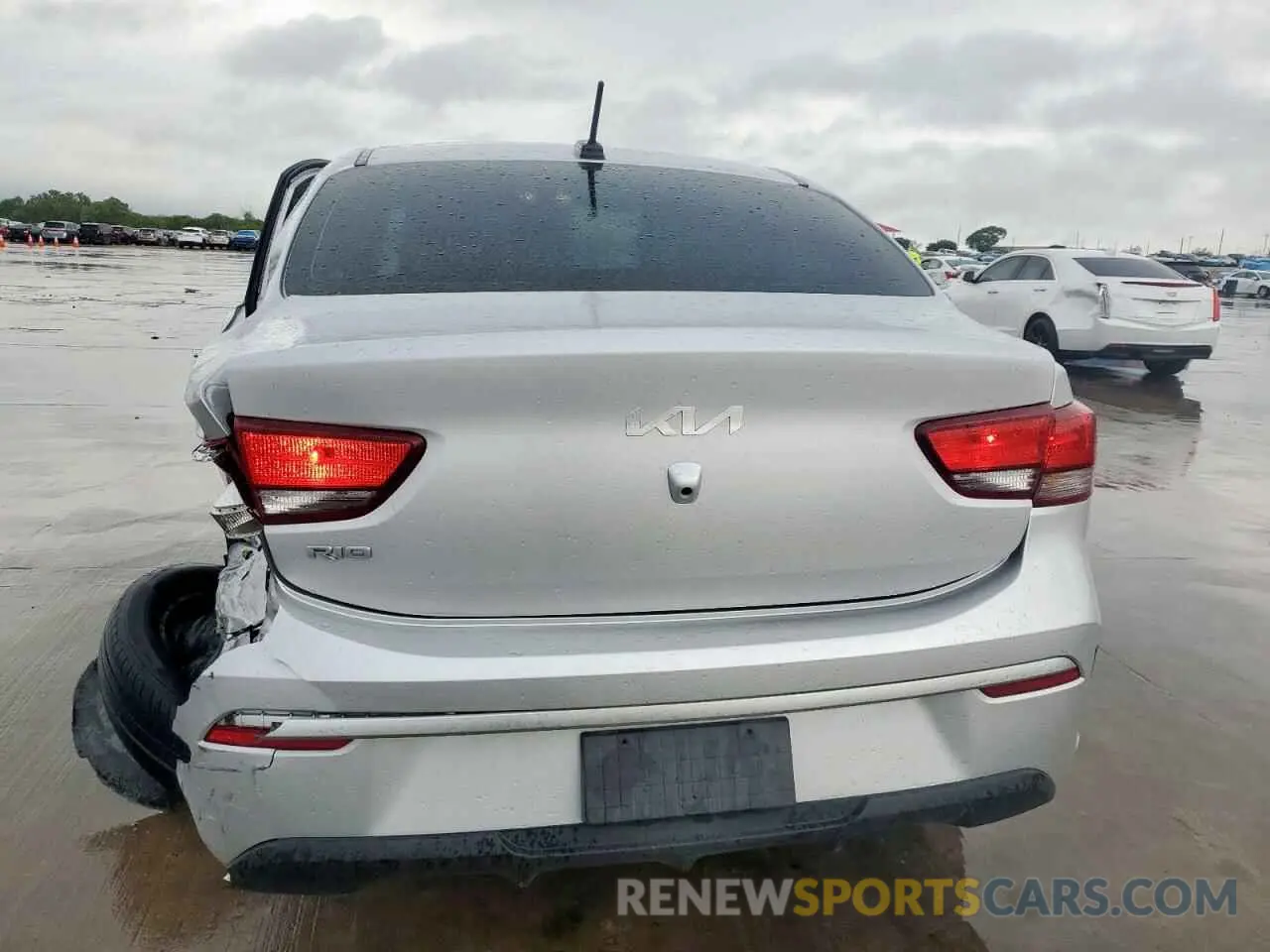 6 Photograph of a damaged car 3KPA24AD6NE477506 KIA RIO 2022