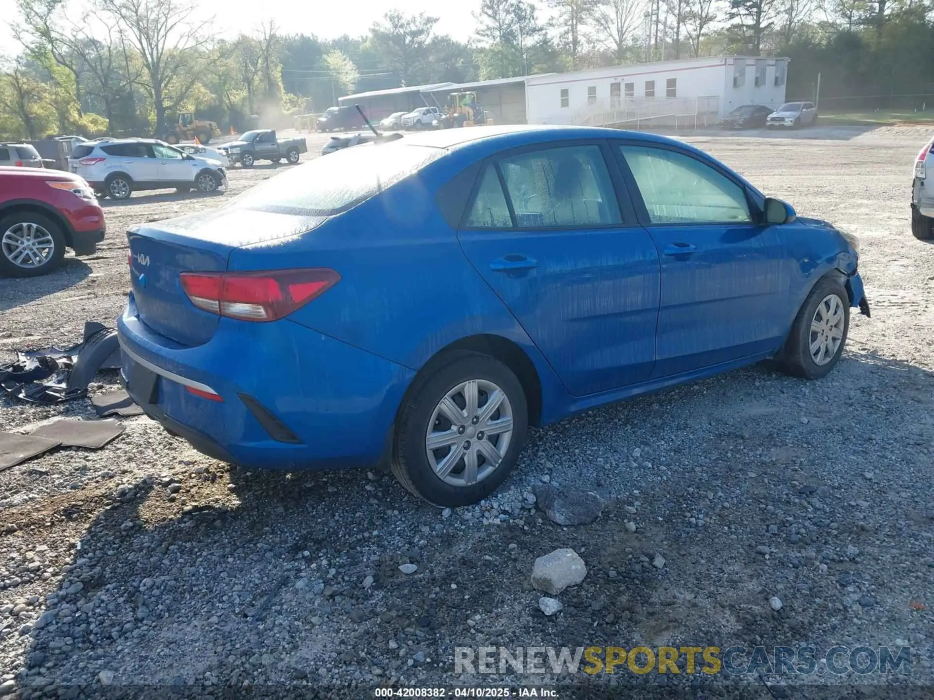 4 Photograph of a damaged car 3KPA24AD7NE438438 KIA RIO 2022