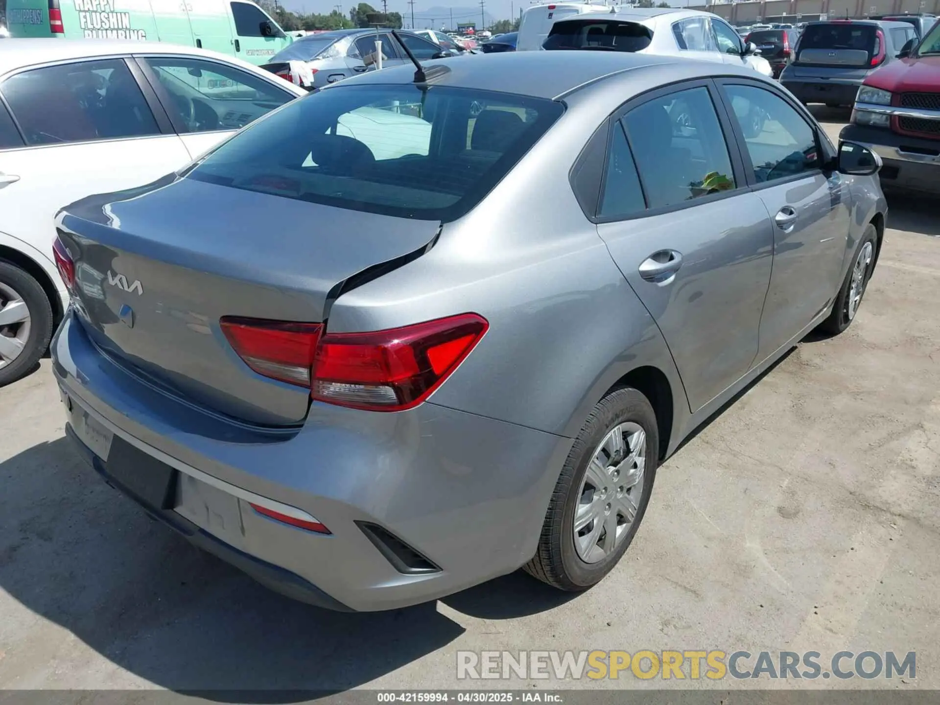 4 Photograph of a damaged car 3KPA24AD9NE477872 KIA RIO 2022