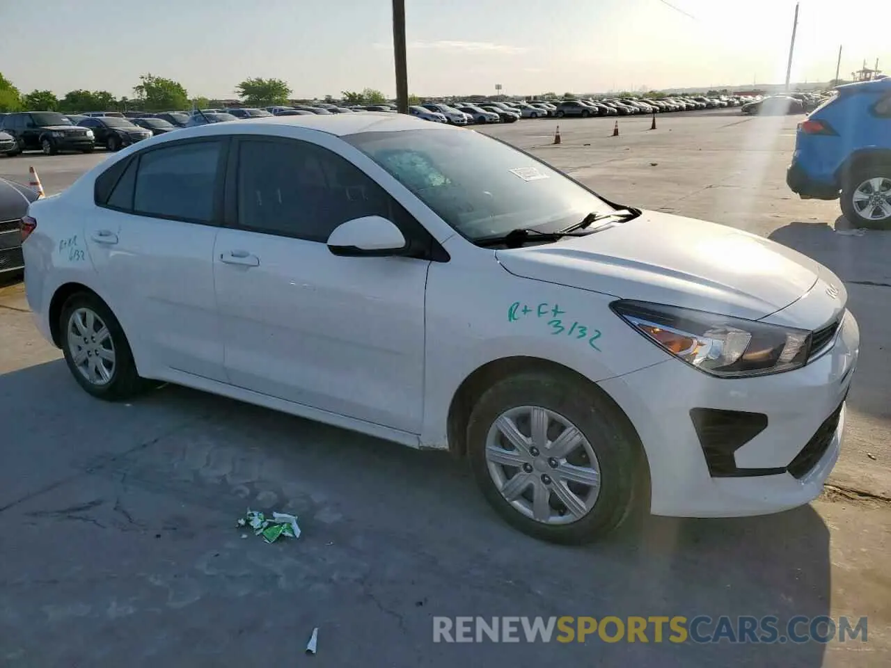 4 Photograph of a damaged car 3KPA24ADXNE479906 KIA RIO 2022