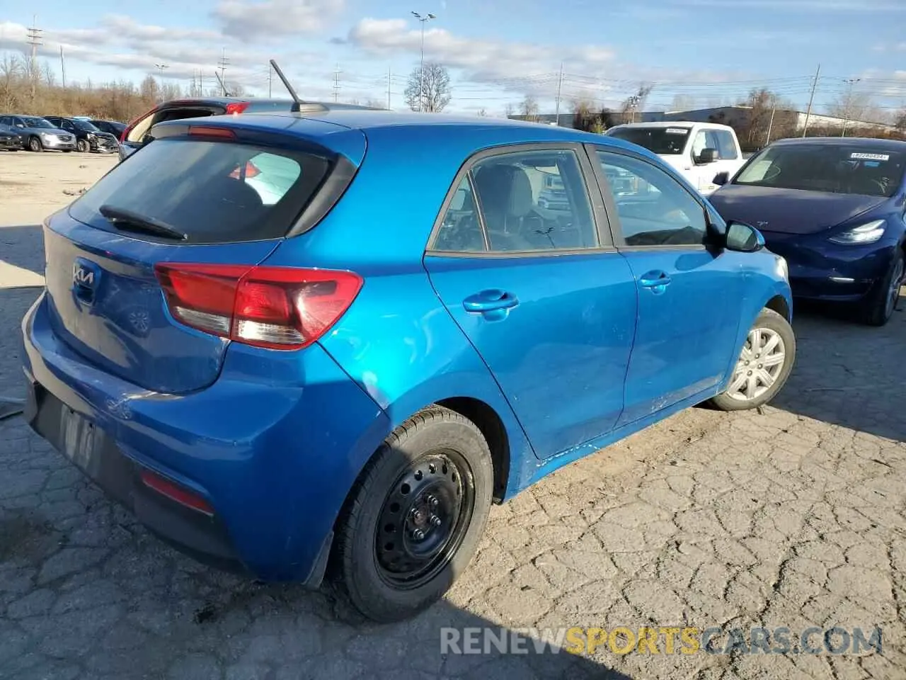 3 Photograph of a damaged car 3KPA25AD5NE493301 KIA RIO 2022