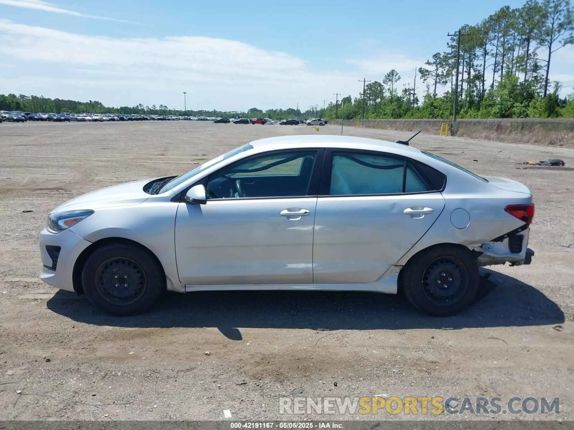 14 Photograph of a damaged car 3KPA24AD0PE520501 KIA RIO 2023