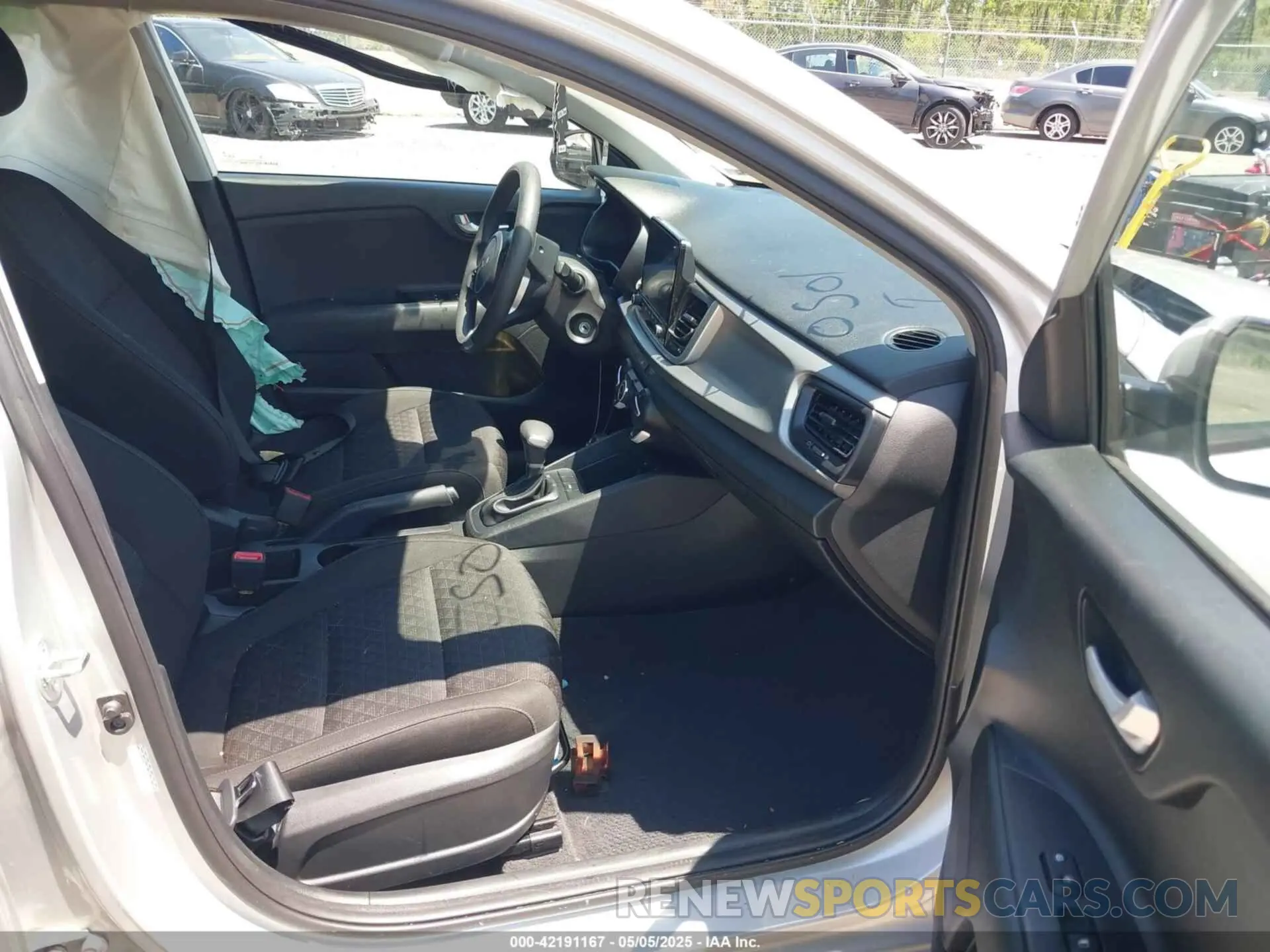 5 Photograph of a damaged car 3KPA24AD0PE520501 KIA RIO 2023