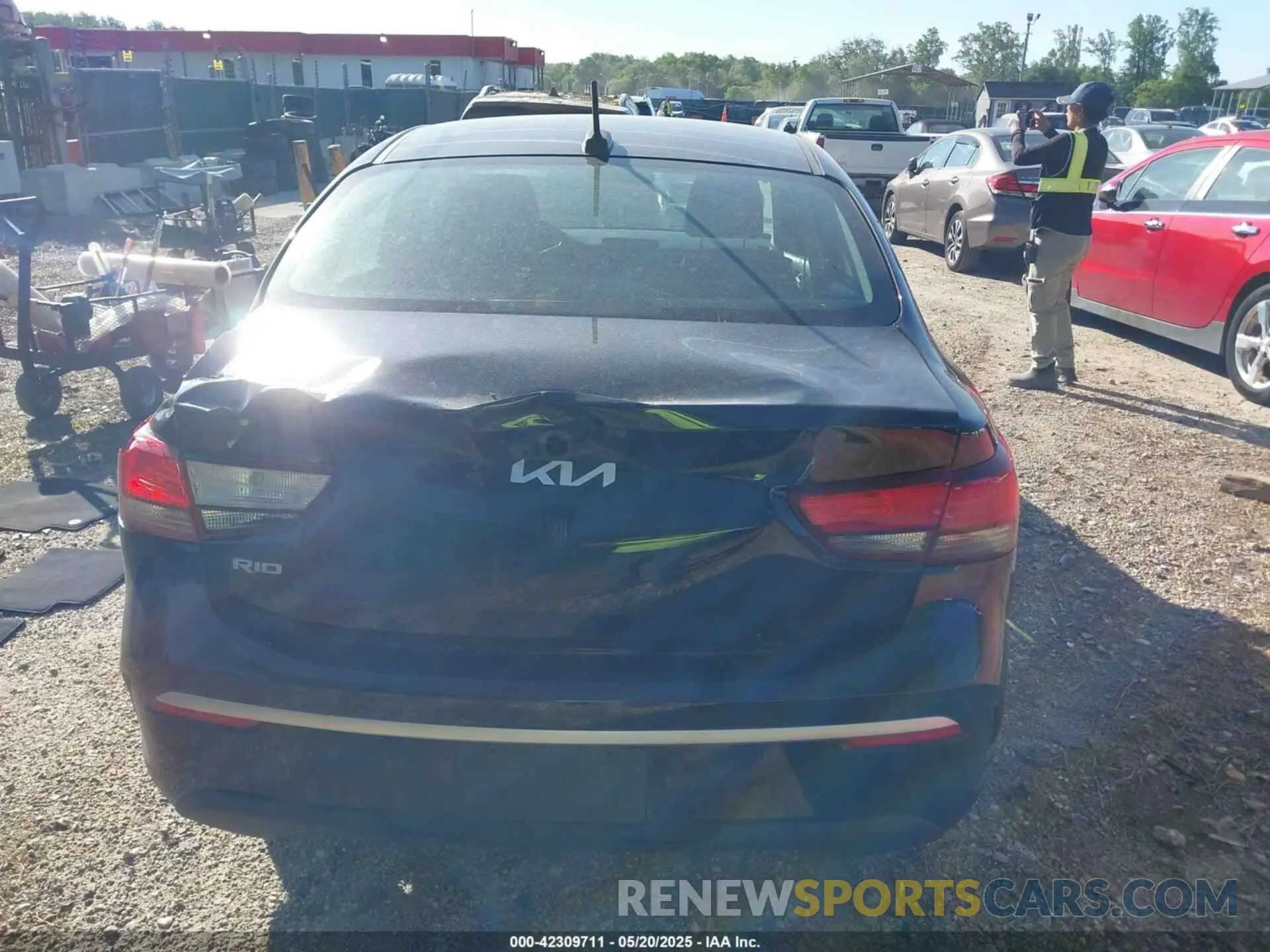 17 Photograph of a damaged car 3KPA24AD0PE594565 KIA RIO 2023