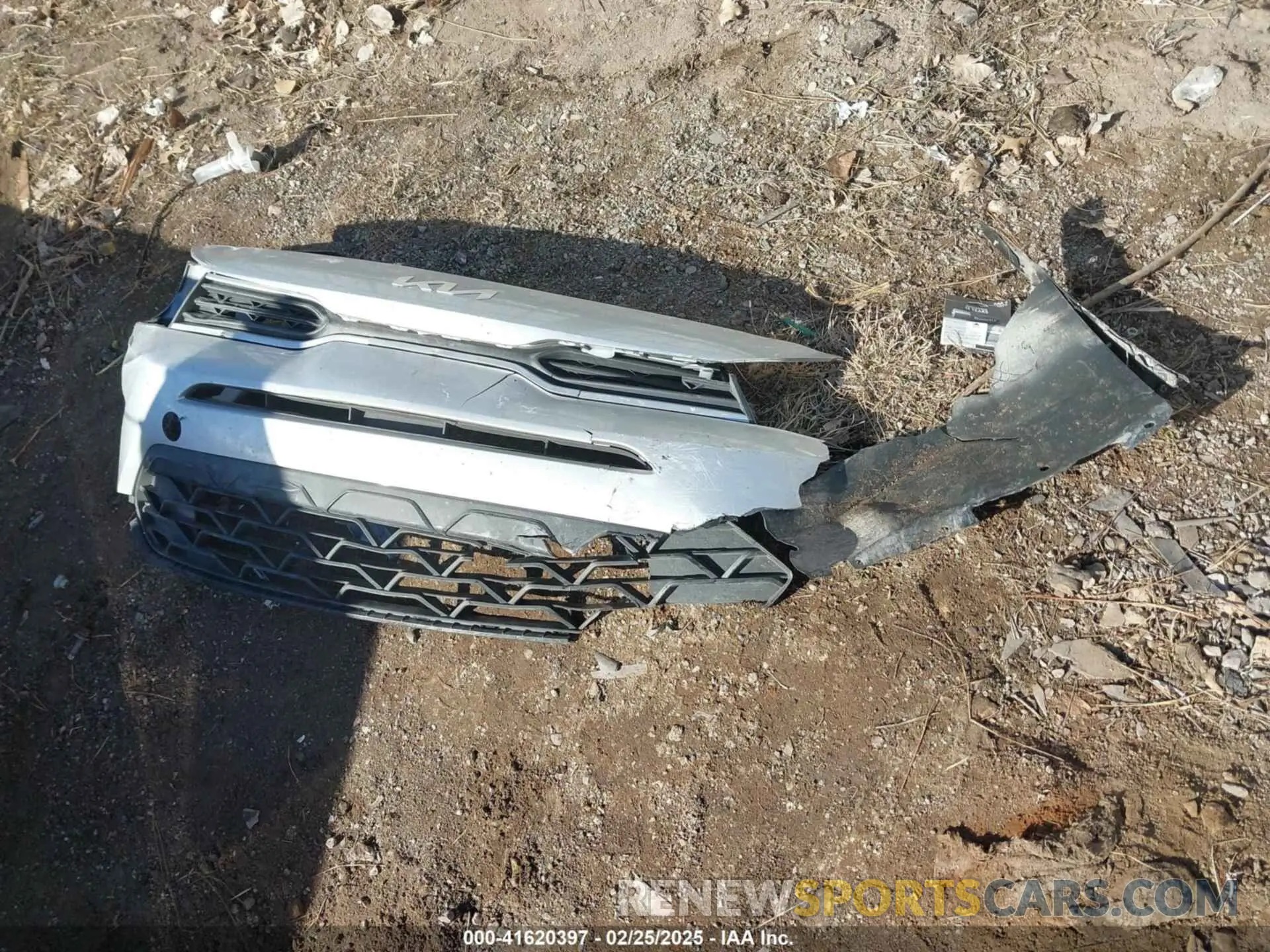 12 Photograph of a damaged car 3KPA24AD1PE575376 KIA RIO 2023