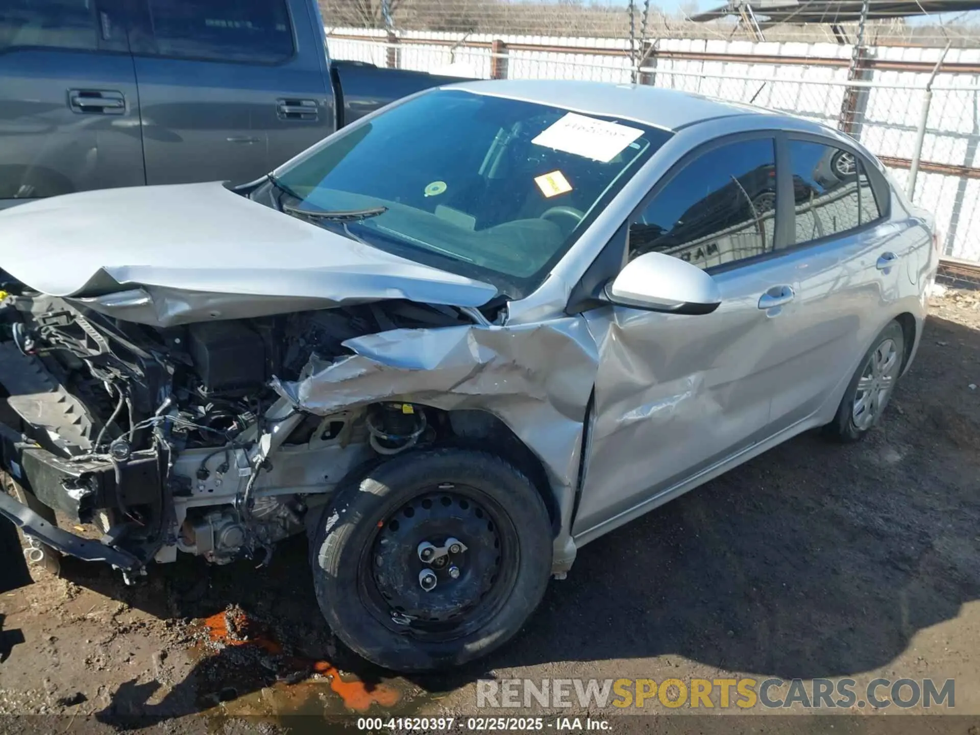 15 Photograph of a damaged car 3KPA24AD1PE575376 KIA RIO 2023
