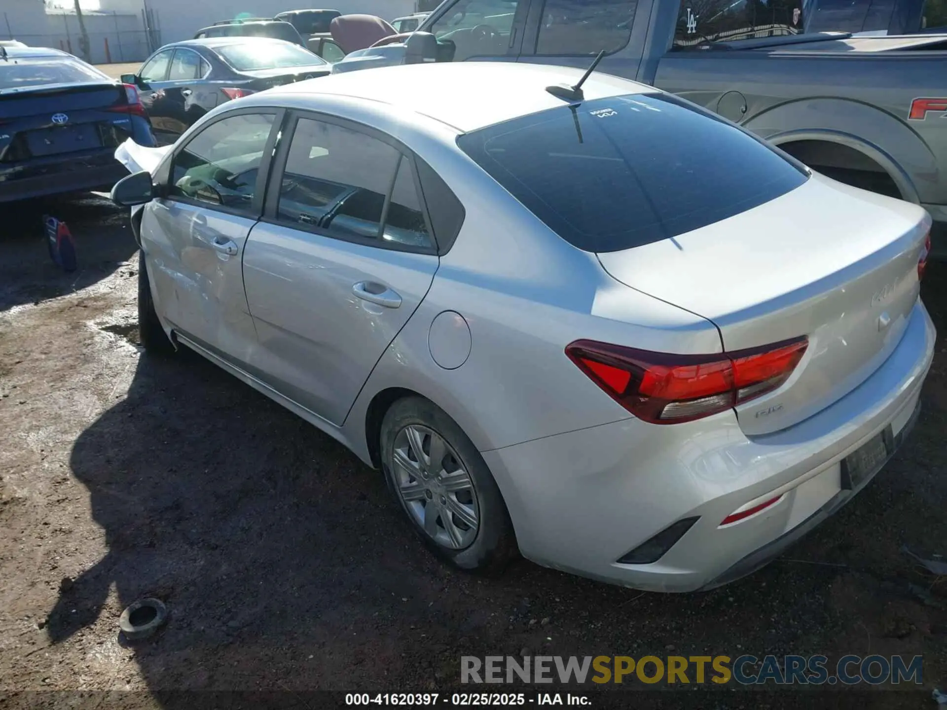 3 Photograph of a damaged car 3KPA24AD1PE575376 KIA RIO 2023