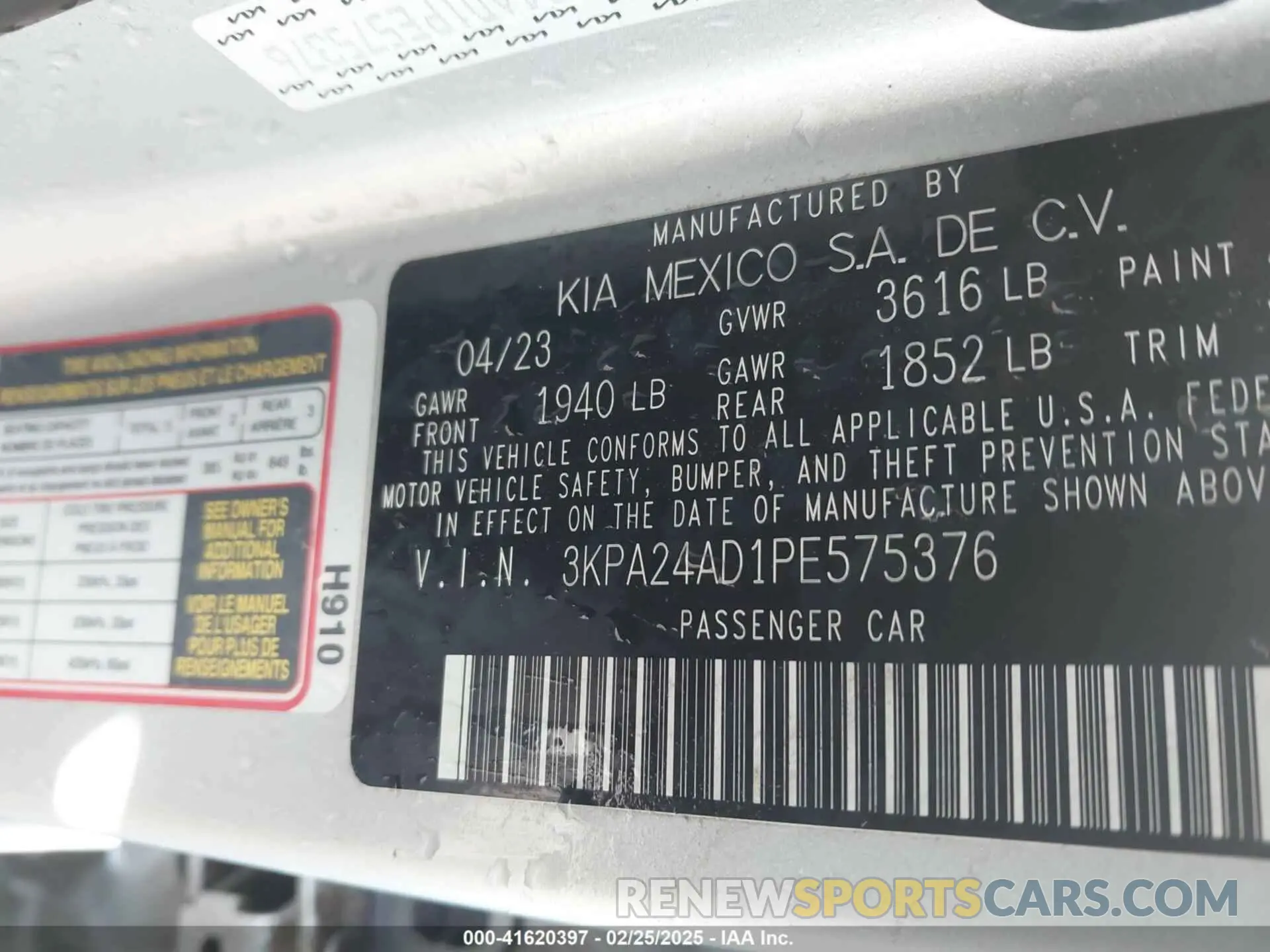 9 Photograph of a damaged car 3KPA24AD1PE575376 KIA RIO 2023