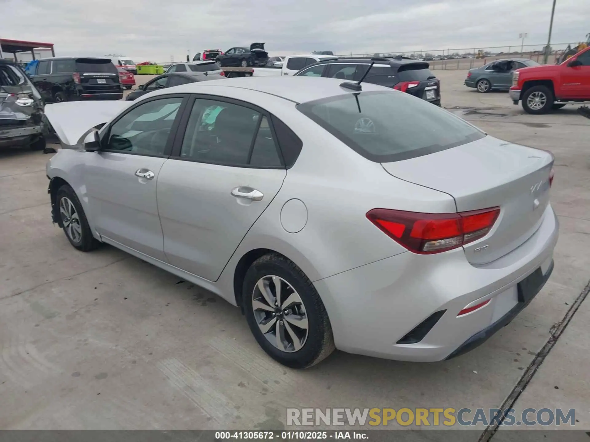 3 Фотография поврежденного автомобиля 3KPA24AD1PE584224 KIA RIO 2023