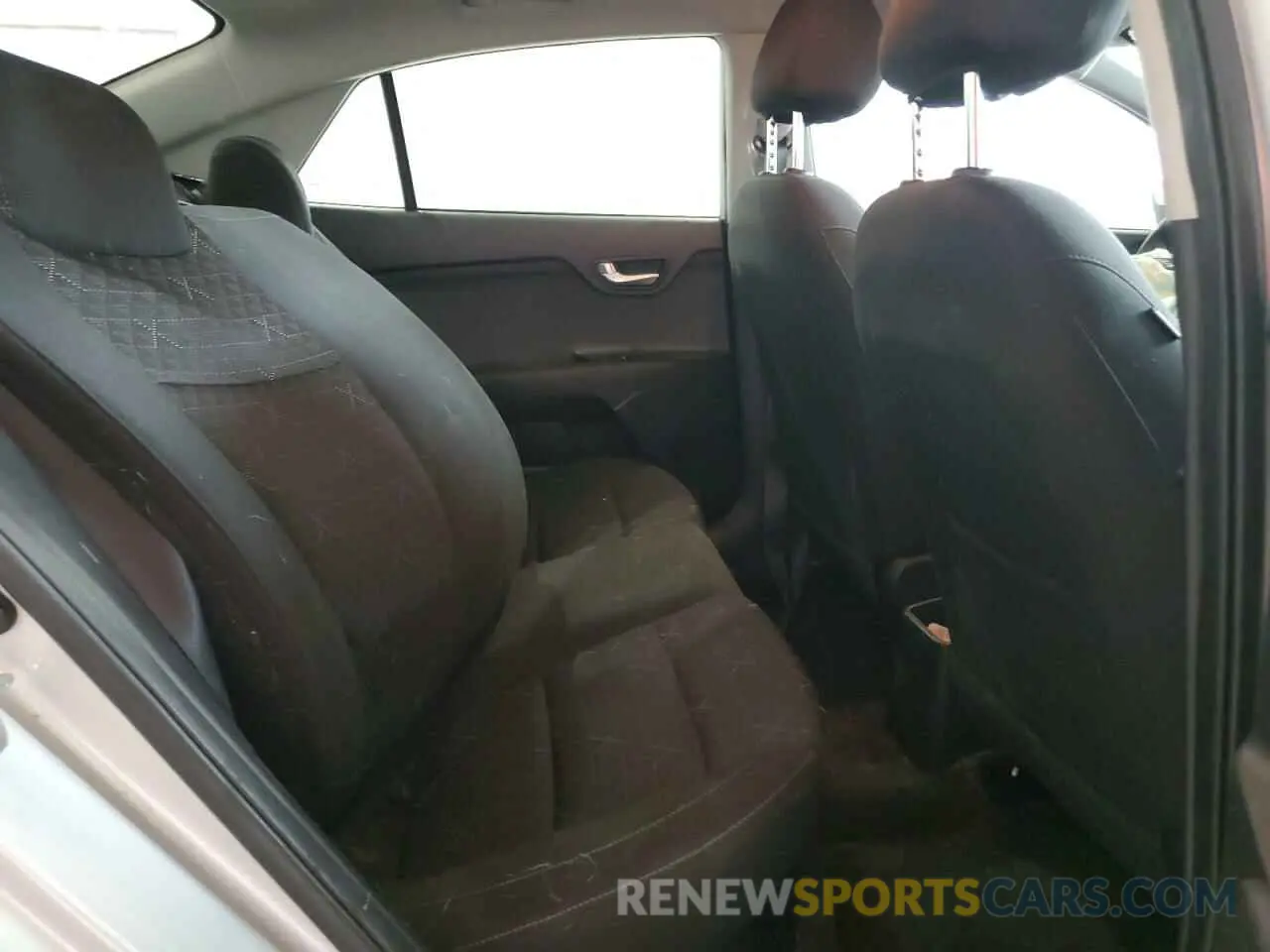 10 Photograph of a damaged car 3KPA24AD1PE618985 KIA RIO 2023