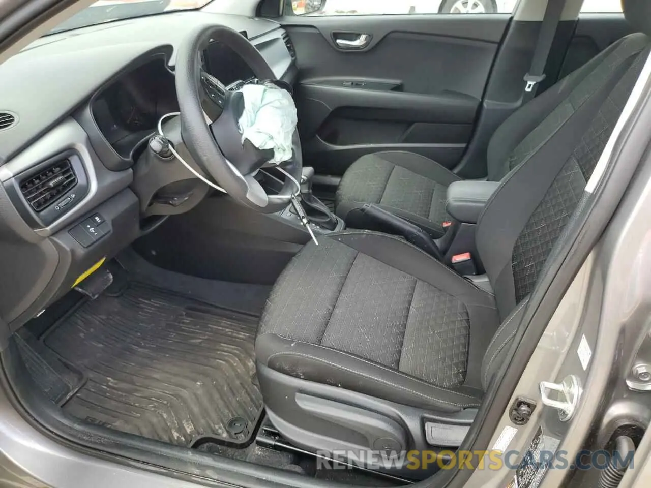 7 Photograph of a damaged car 3KPA24AD4PE522087 KIA RIO 2023