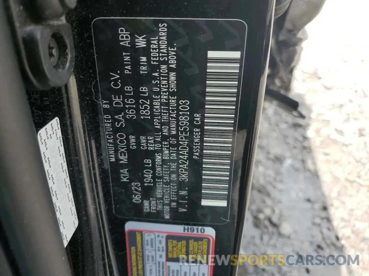 12 Photograph of a damaged car 3KPA24AD4PE598103 KIA RIO 2023