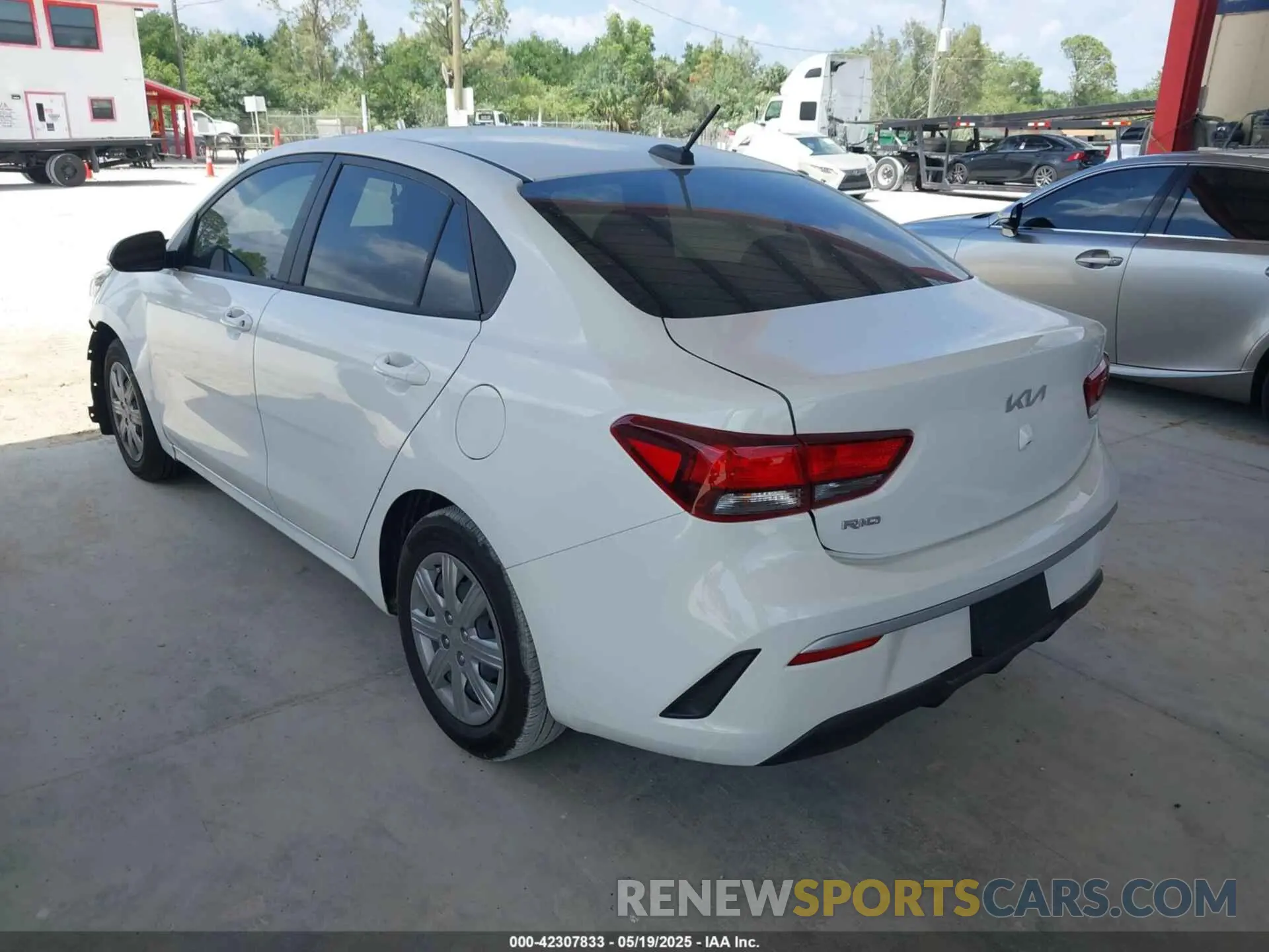 3 Photograph of a damaged car 3KPA24AD5PE566115 KIA RIO 2023