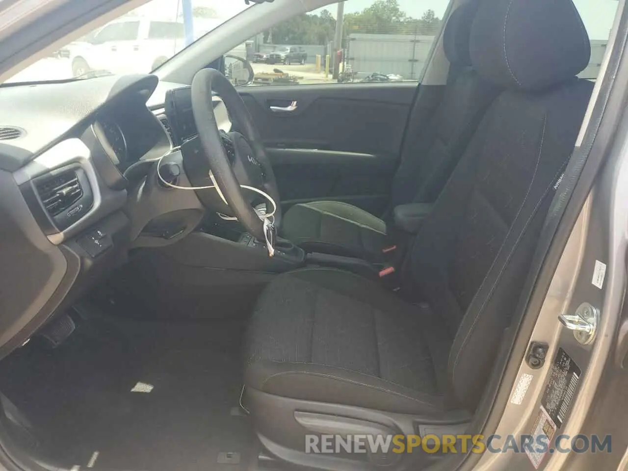 7 Photograph of a damaged car 3KPA24AD6PE532510 KIA RIO 2023